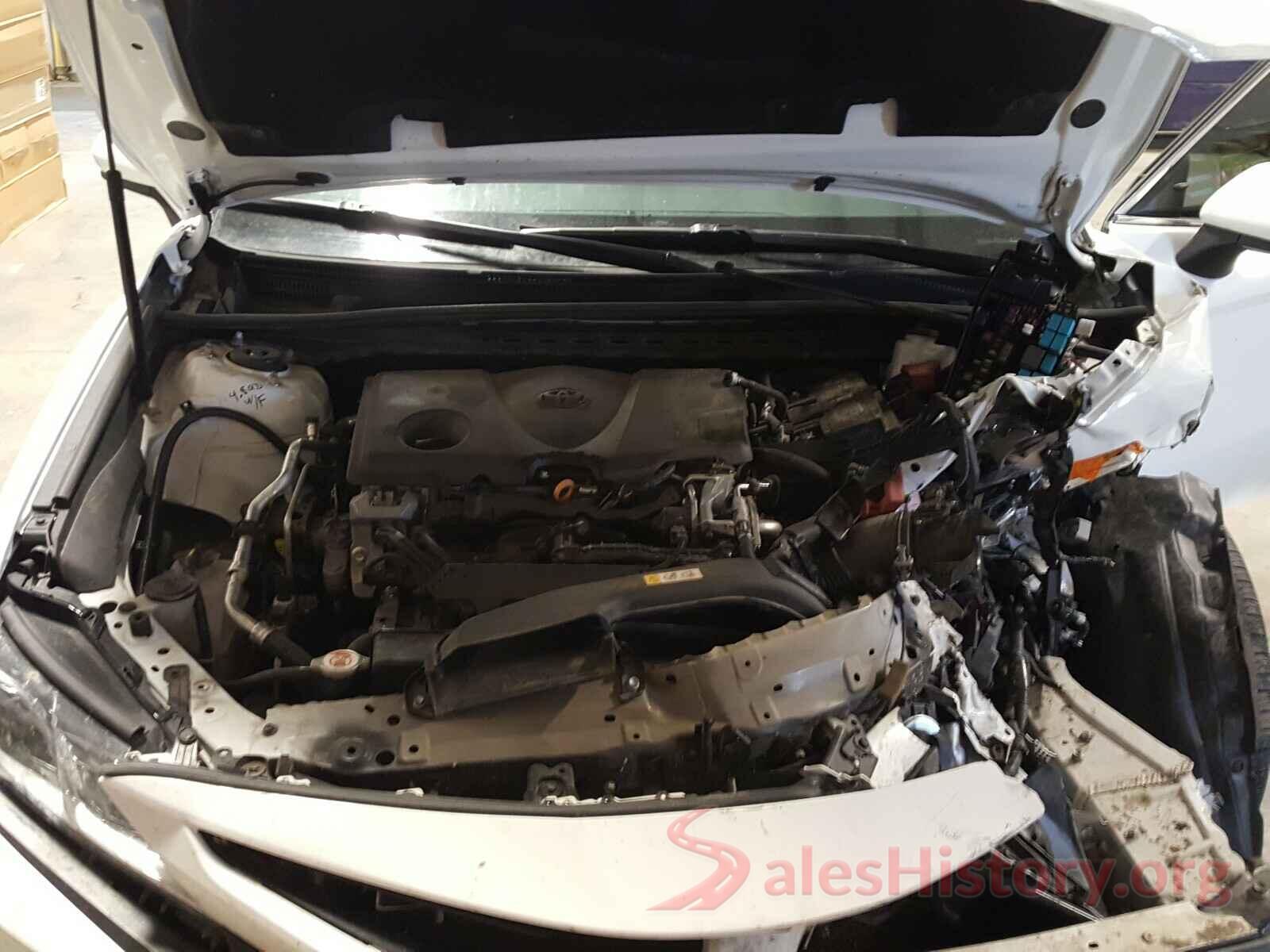 4T1B11HK1JU056097 2018 TOYOTA CAMRY