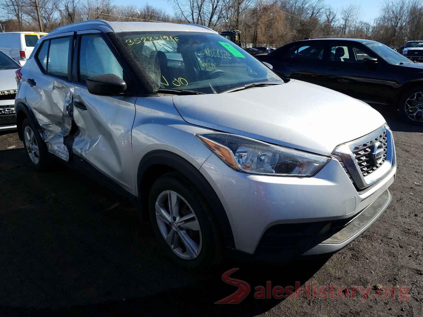 3N1CP5CU2JL517523 2018 NISSAN KICKS