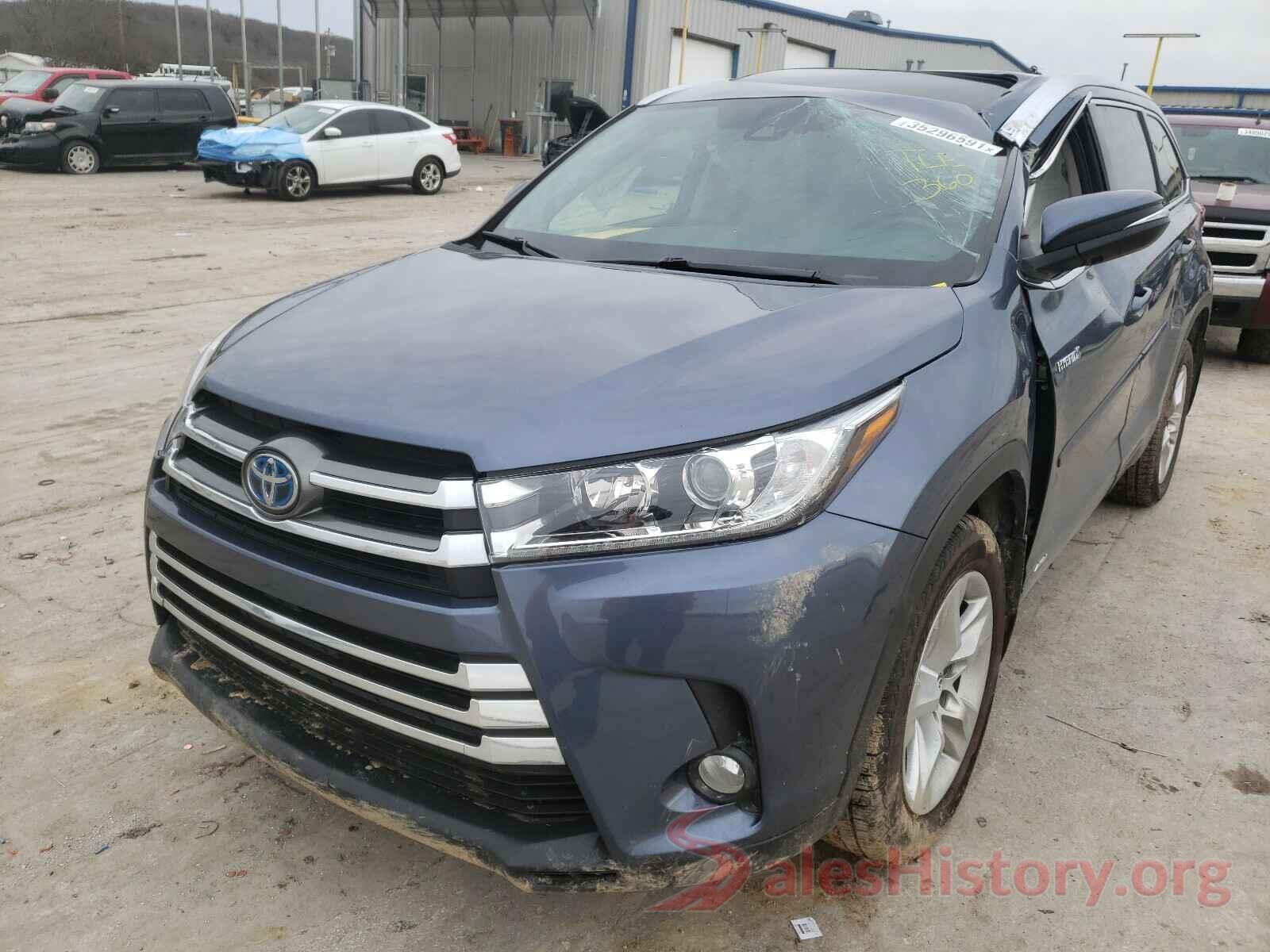 5TDDGRFH4HS025202 2017 TOYOTA HIGHLANDER