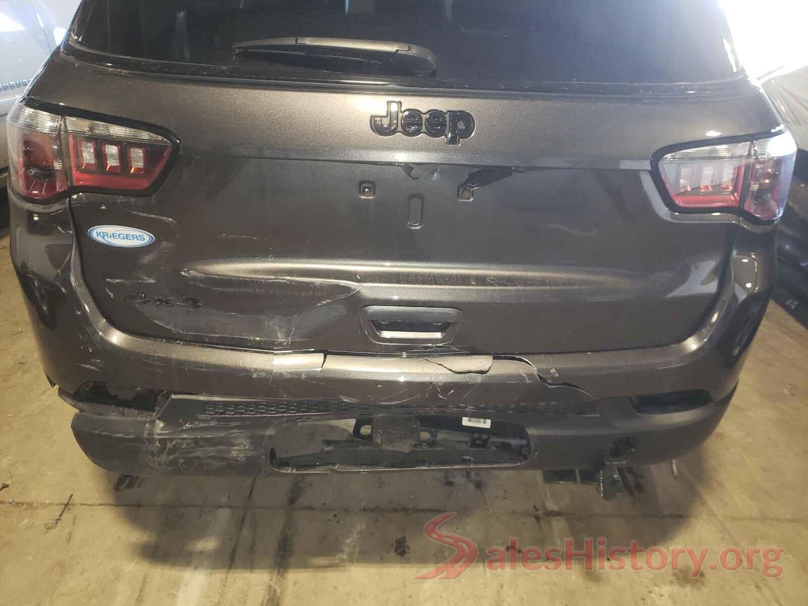 3C4NJDBB2JT492527 2018 JEEP COMPASS