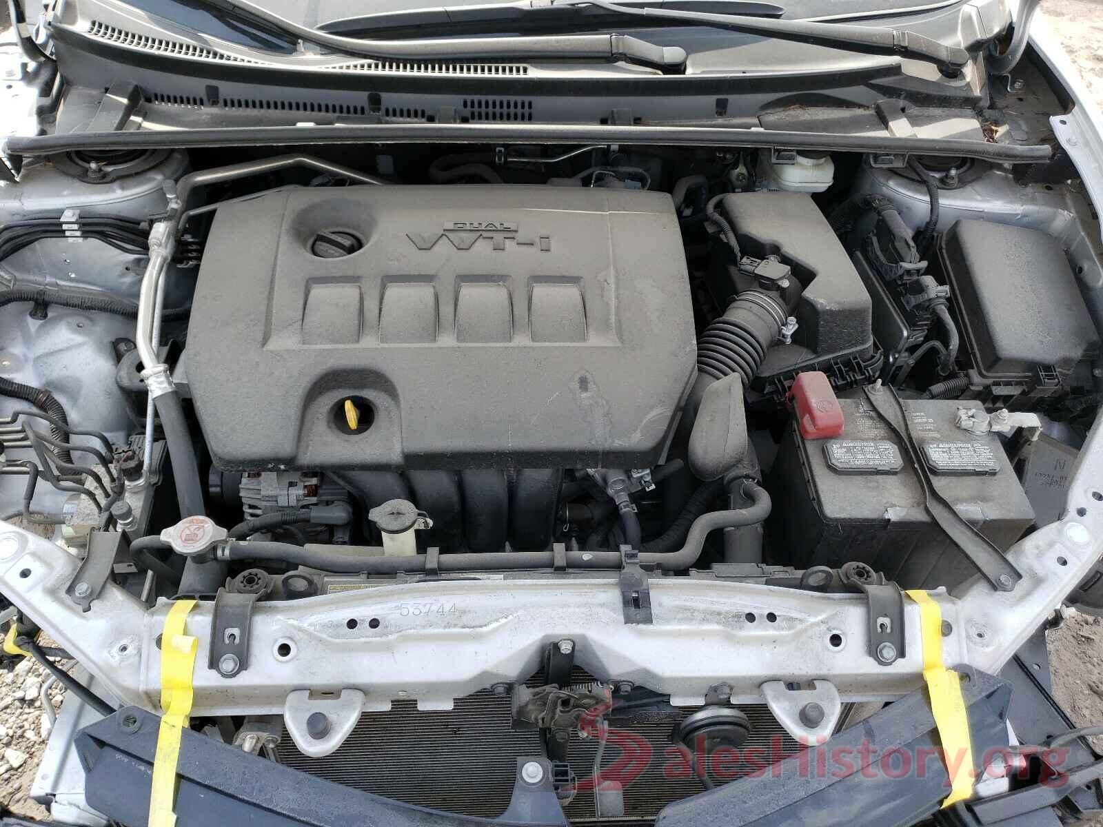 2T1BURHE8JC025561 2018 TOYOTA COROLLA