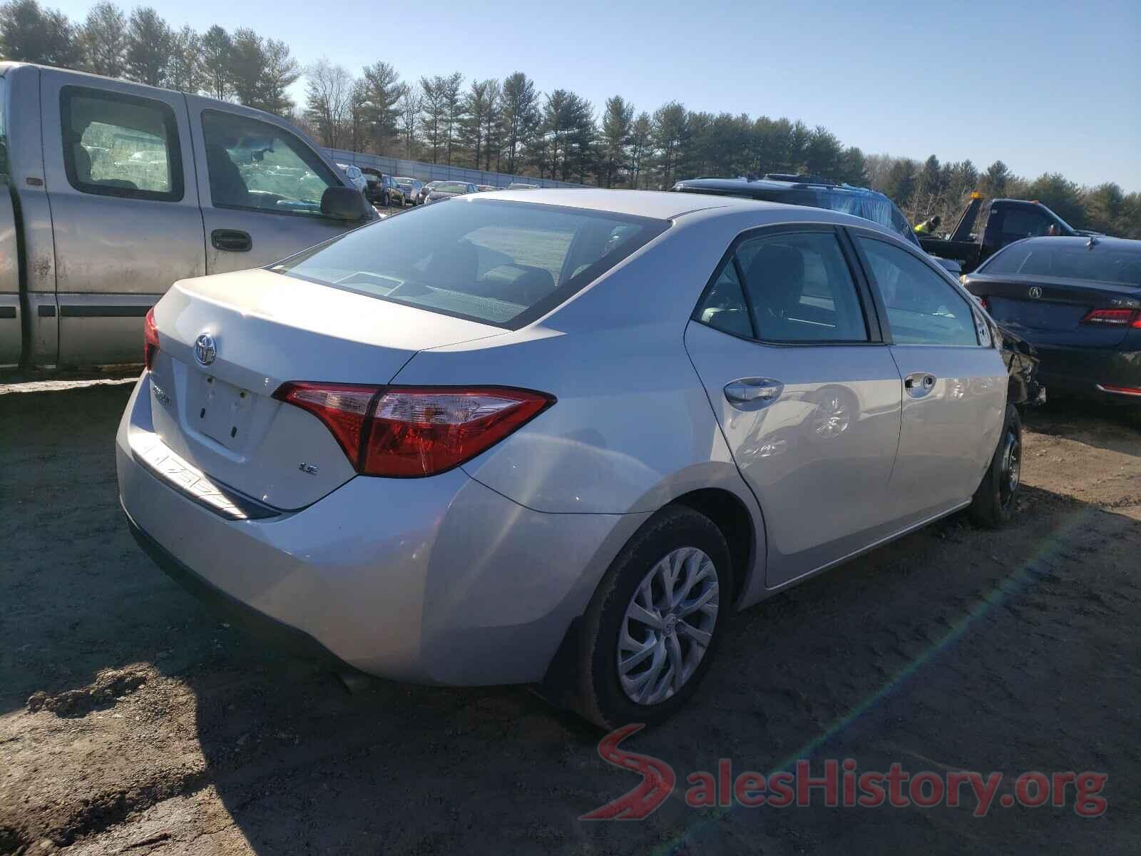 2T1BURHE8JC025561 2018 TOYOTA COROLLA