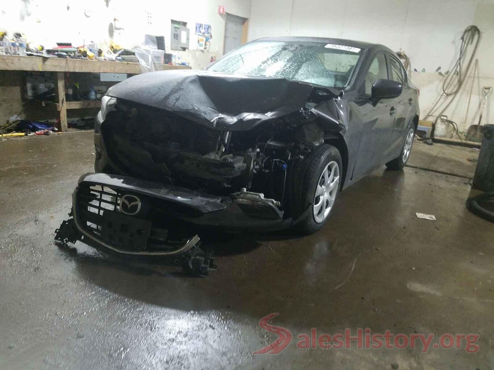 3MZBN1U7XJM272025 2018 MAZDA 3