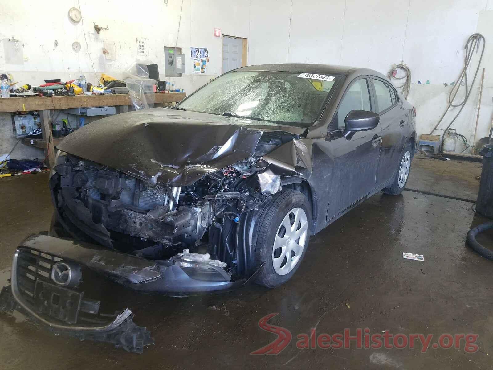 3MZBN1U7XJM272025 2018 MAZDA 3