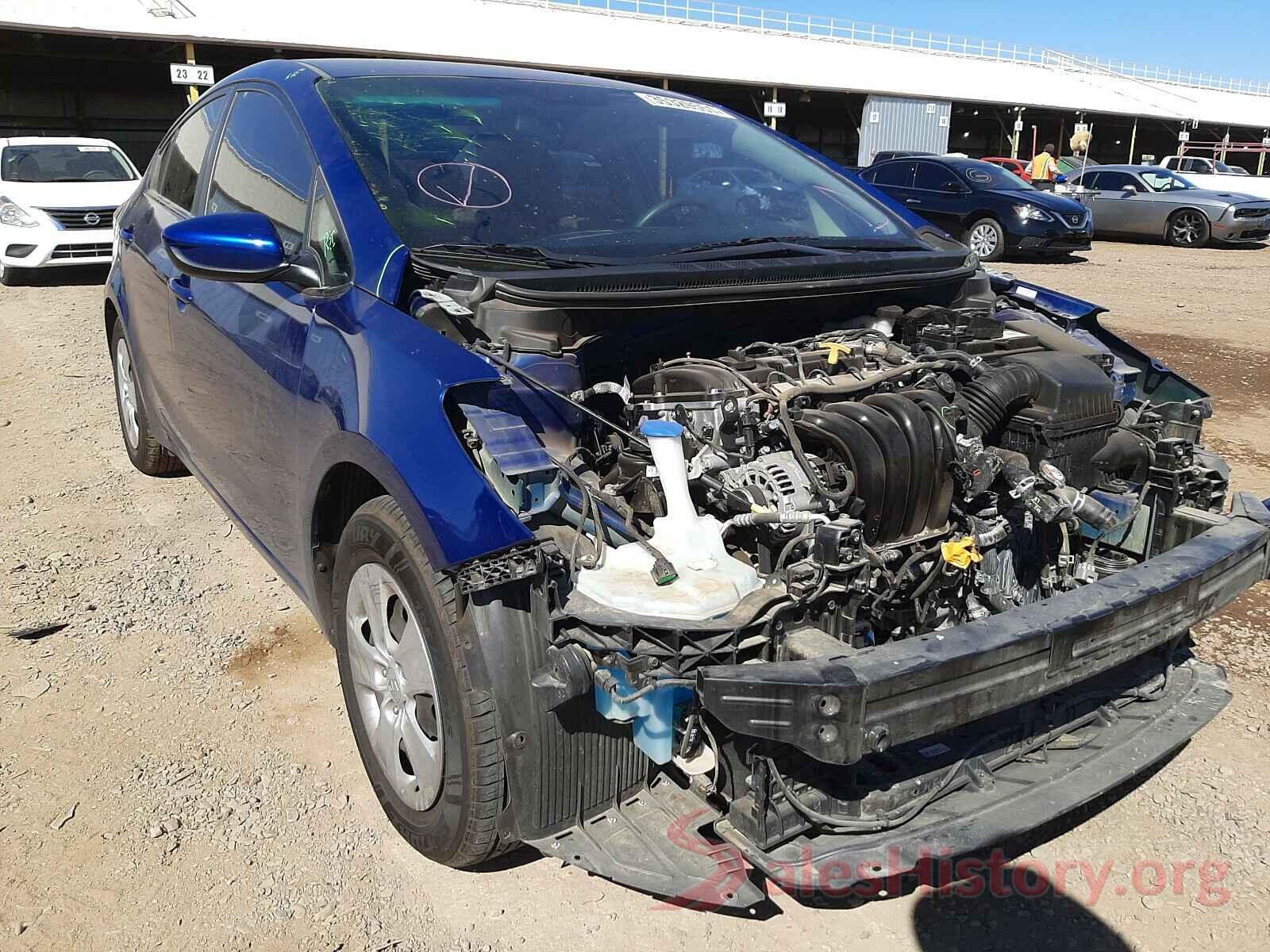 3KPFK4A7XHE123945 2017 KIA FORTE