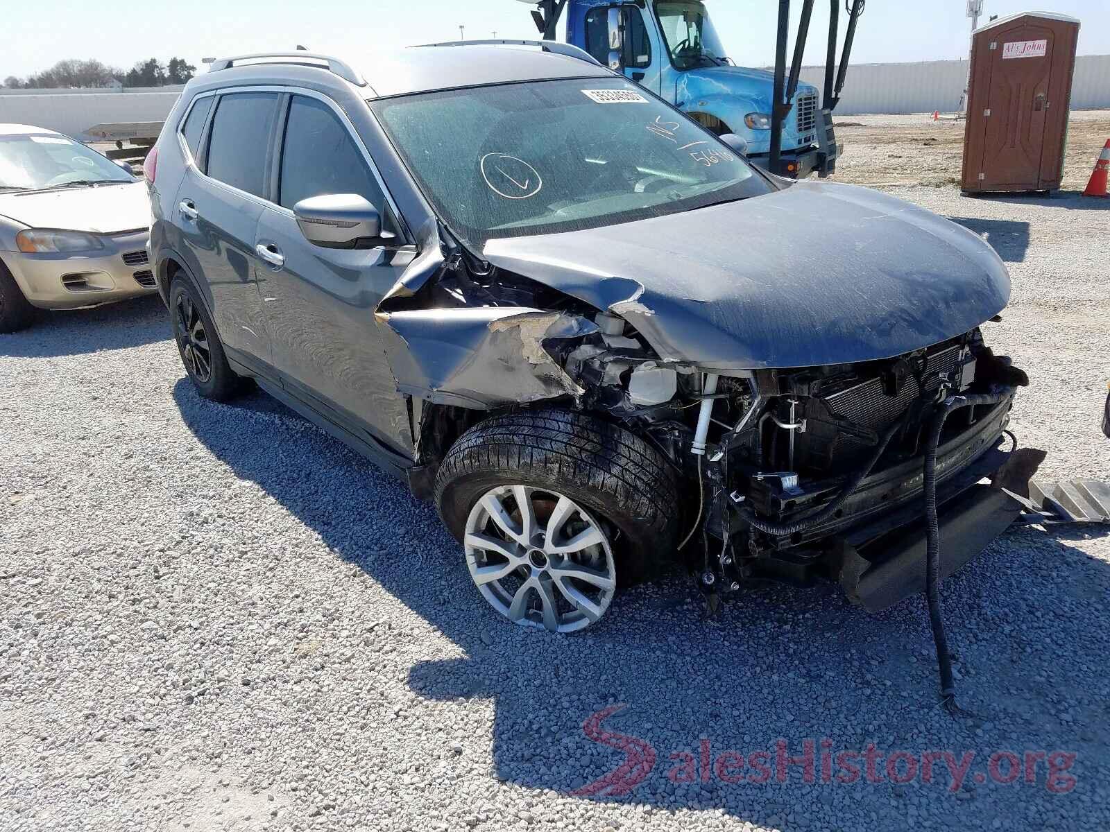 KNMAT2MV7JP555646 2018 NISSAN ROGUE