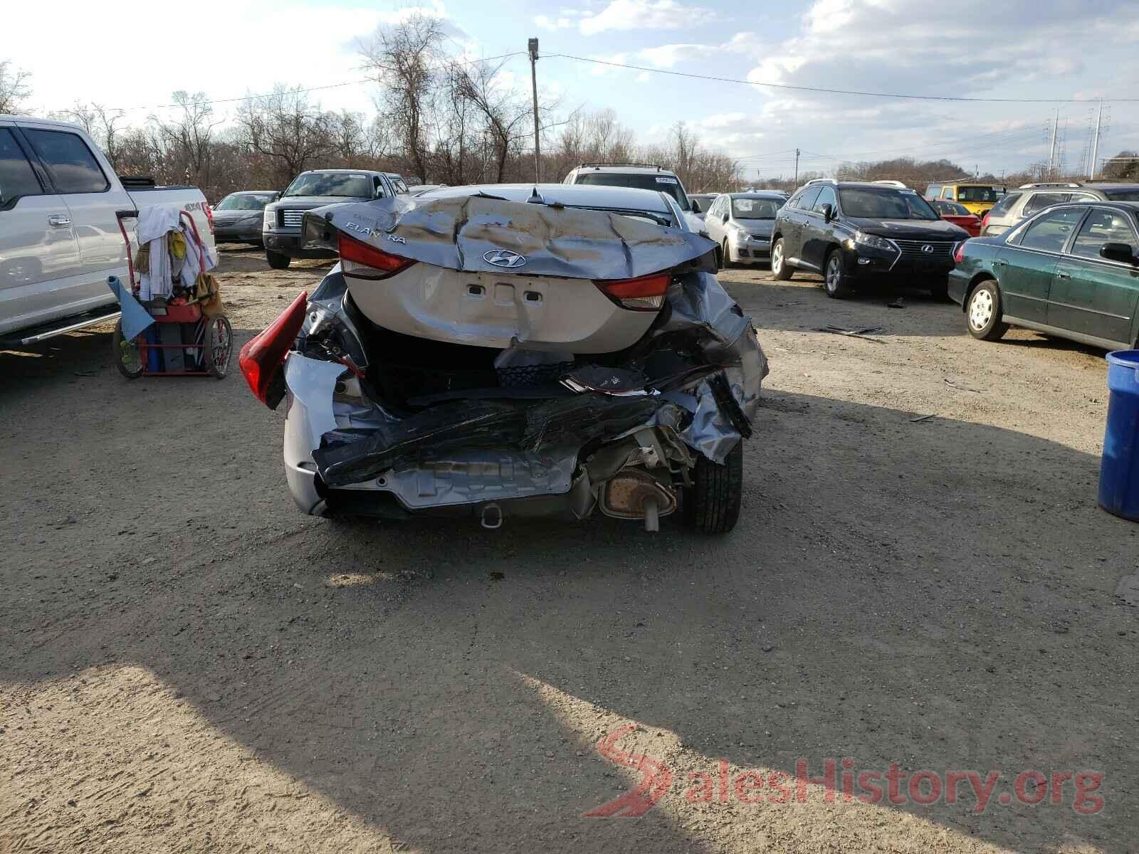 5NPDH4AE0GH733366 2016 HYUNDAI ELANTRA