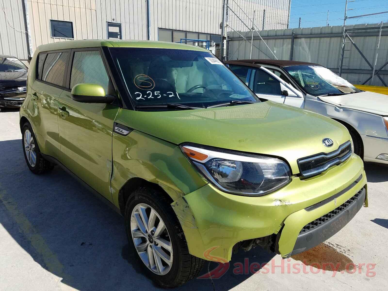 KNDJP3A58J7889537 2018 KIA SOUL