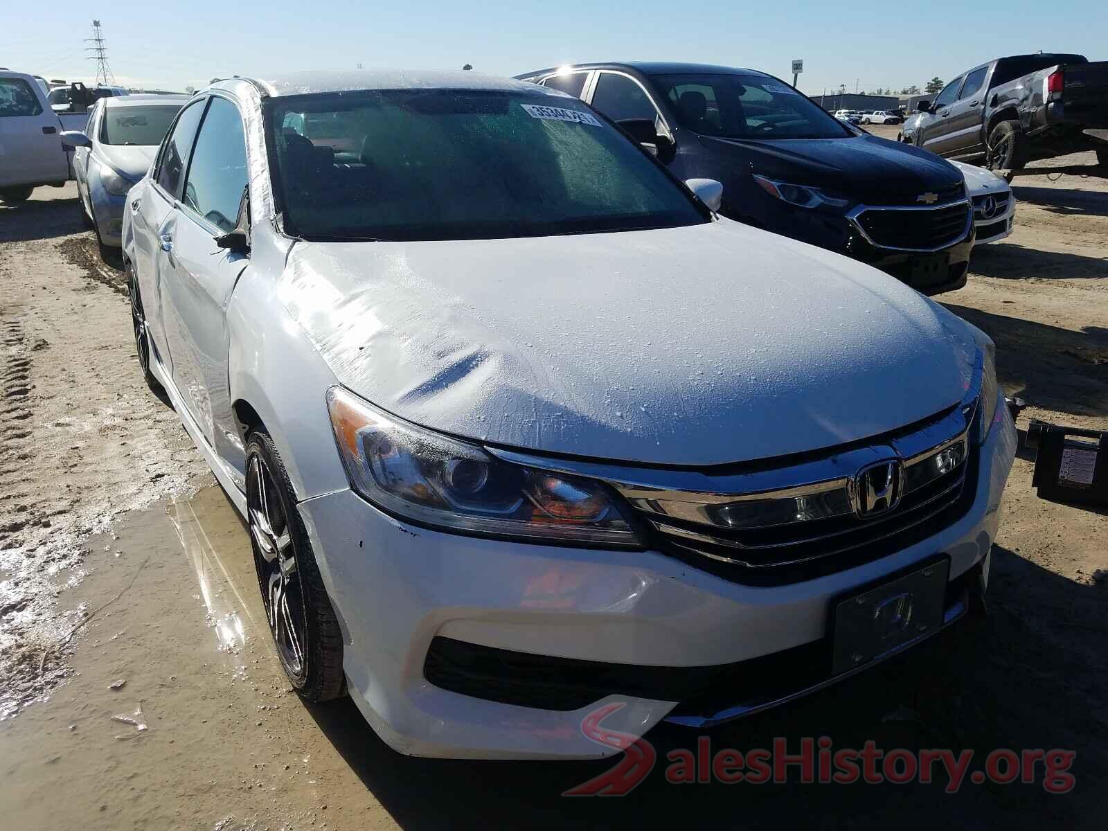 1HGCR2F57HA120533 2017 HONDA ACCORD