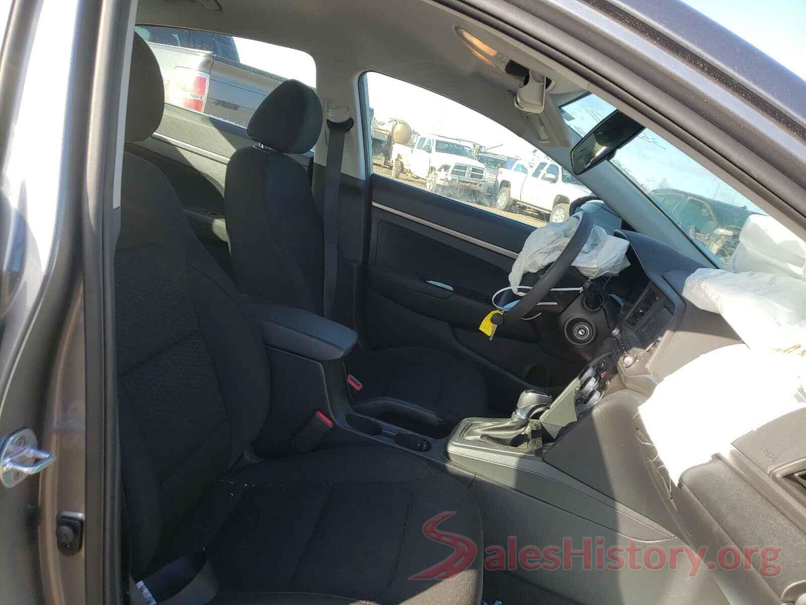 5NPD74LF9KH413562 2019 HYUNDAI ELANTRA