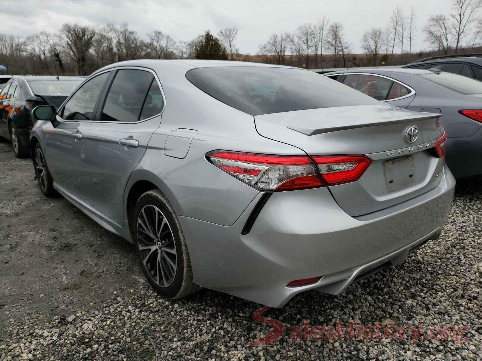 4T1B11HK4JU143492 2018 TOYOTA CAMRY