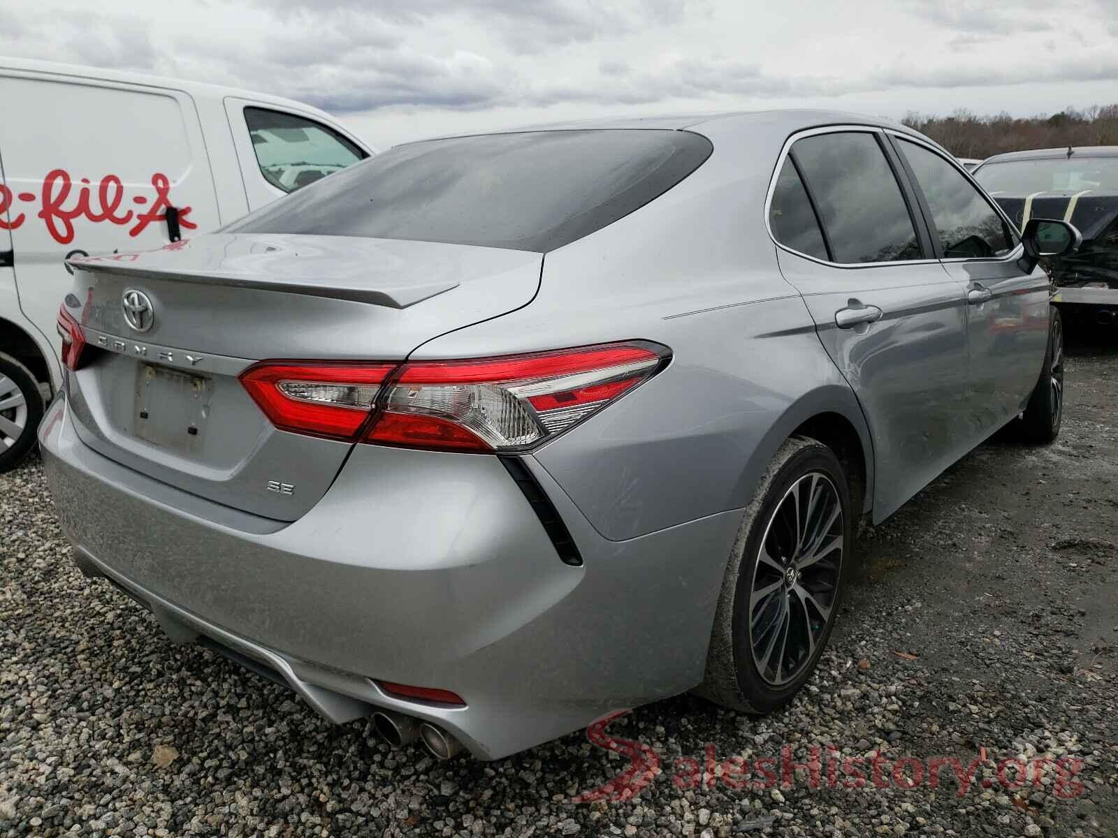 4T1B11HK4JU143492 2018 TOYOTA CAMRY