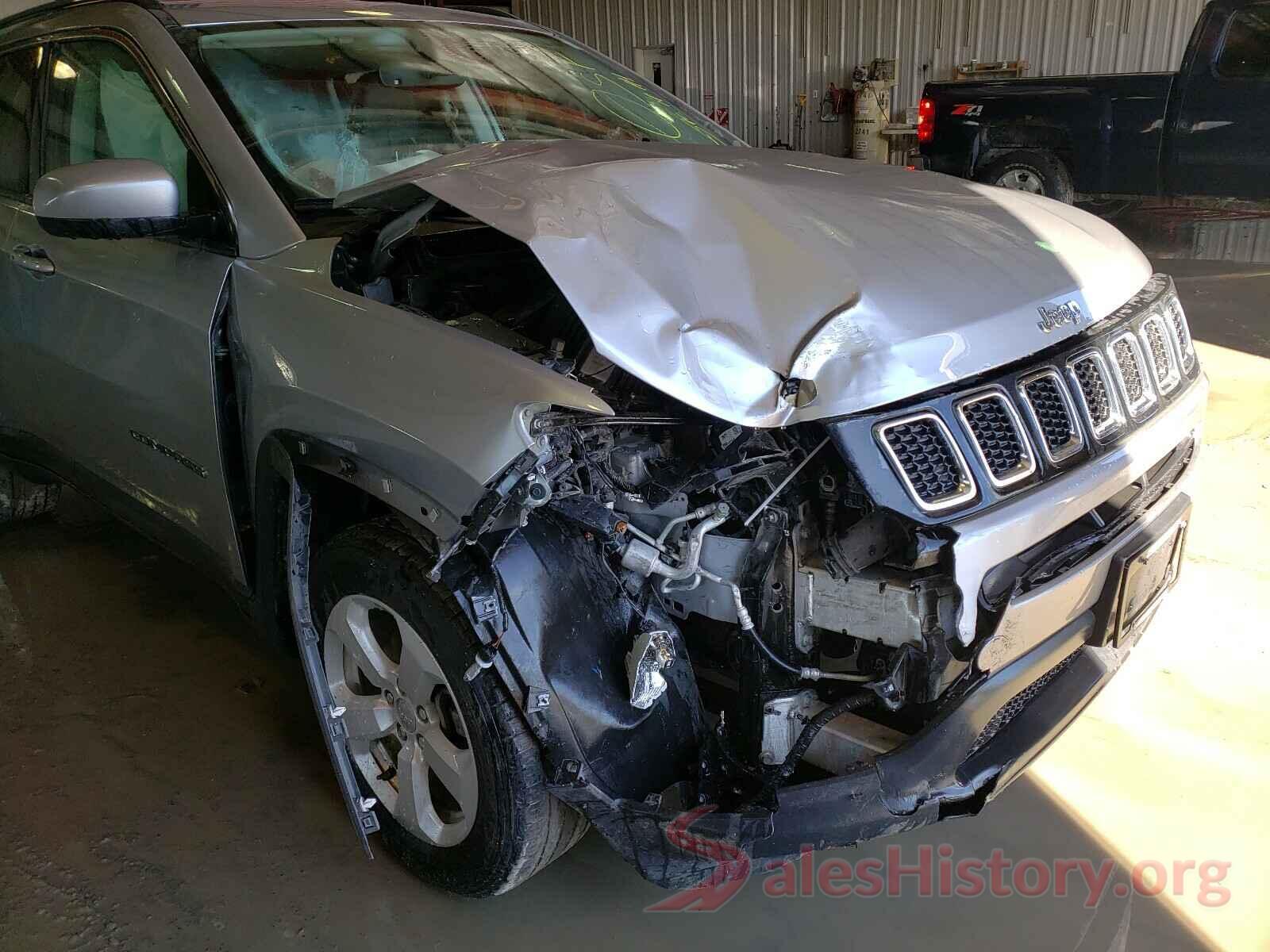 3C4NJDBB8KT689753 2019 JEEP COMPASS