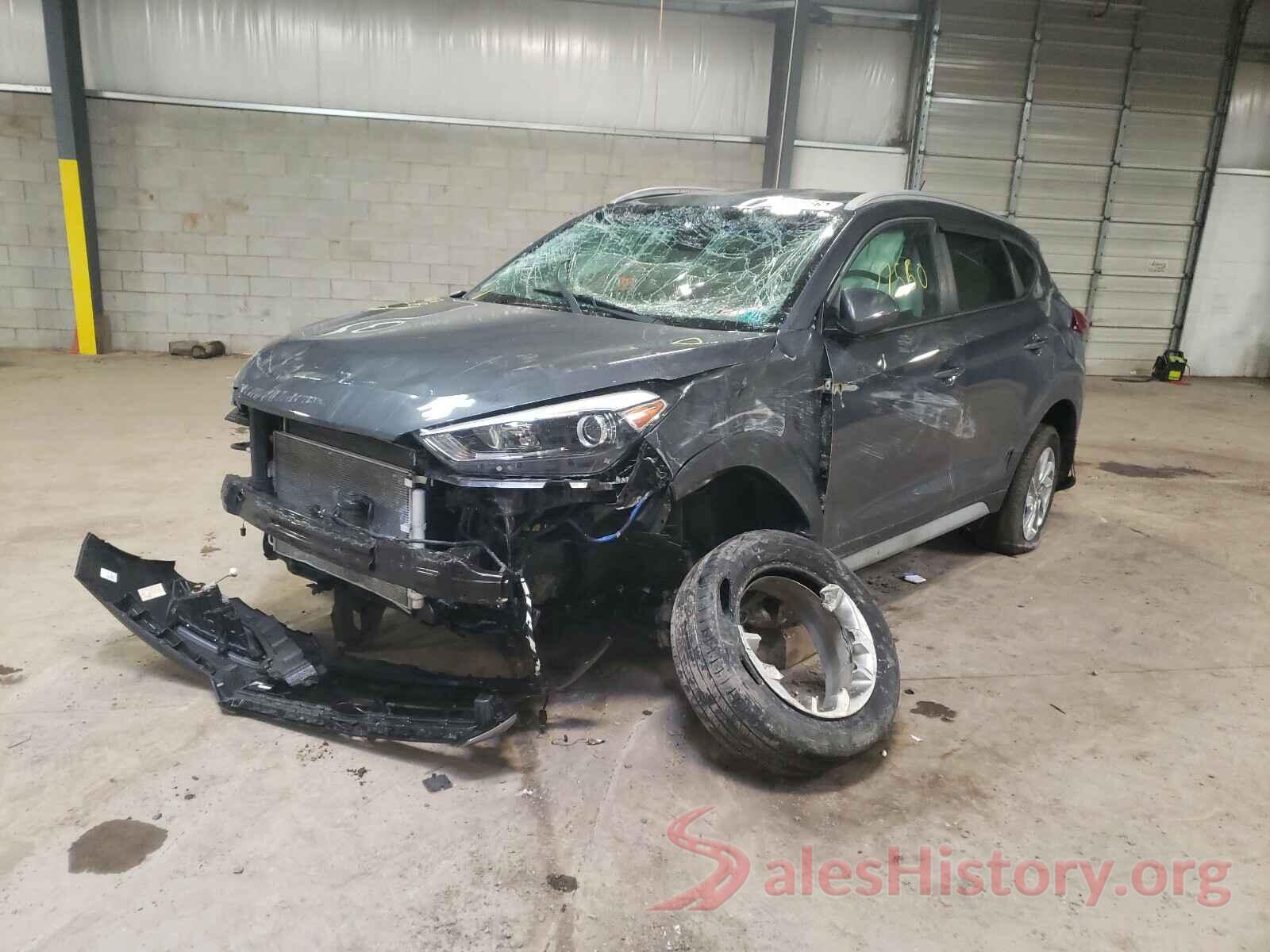 KM8J3CA40HU550975 2017 HYUNDAI TUCSON