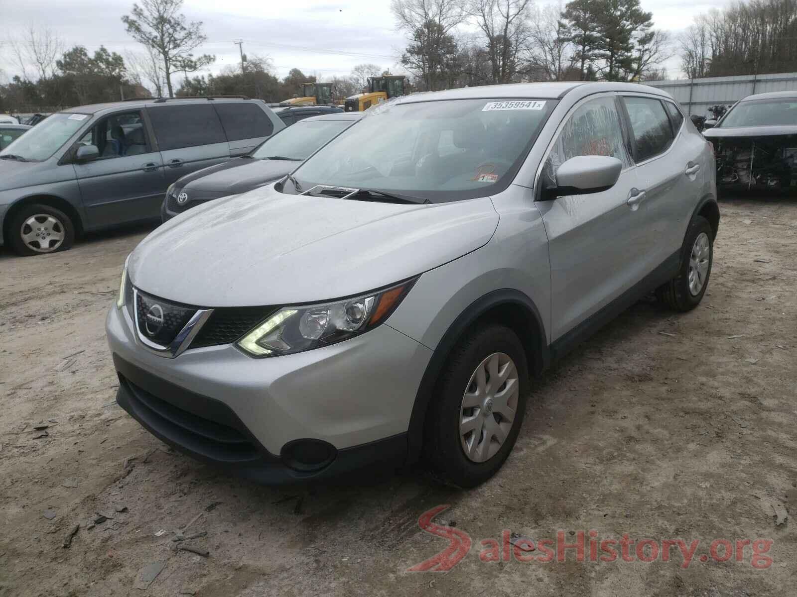 JN1BJ1CP8JW180124 2018 NISSAN ROGUE