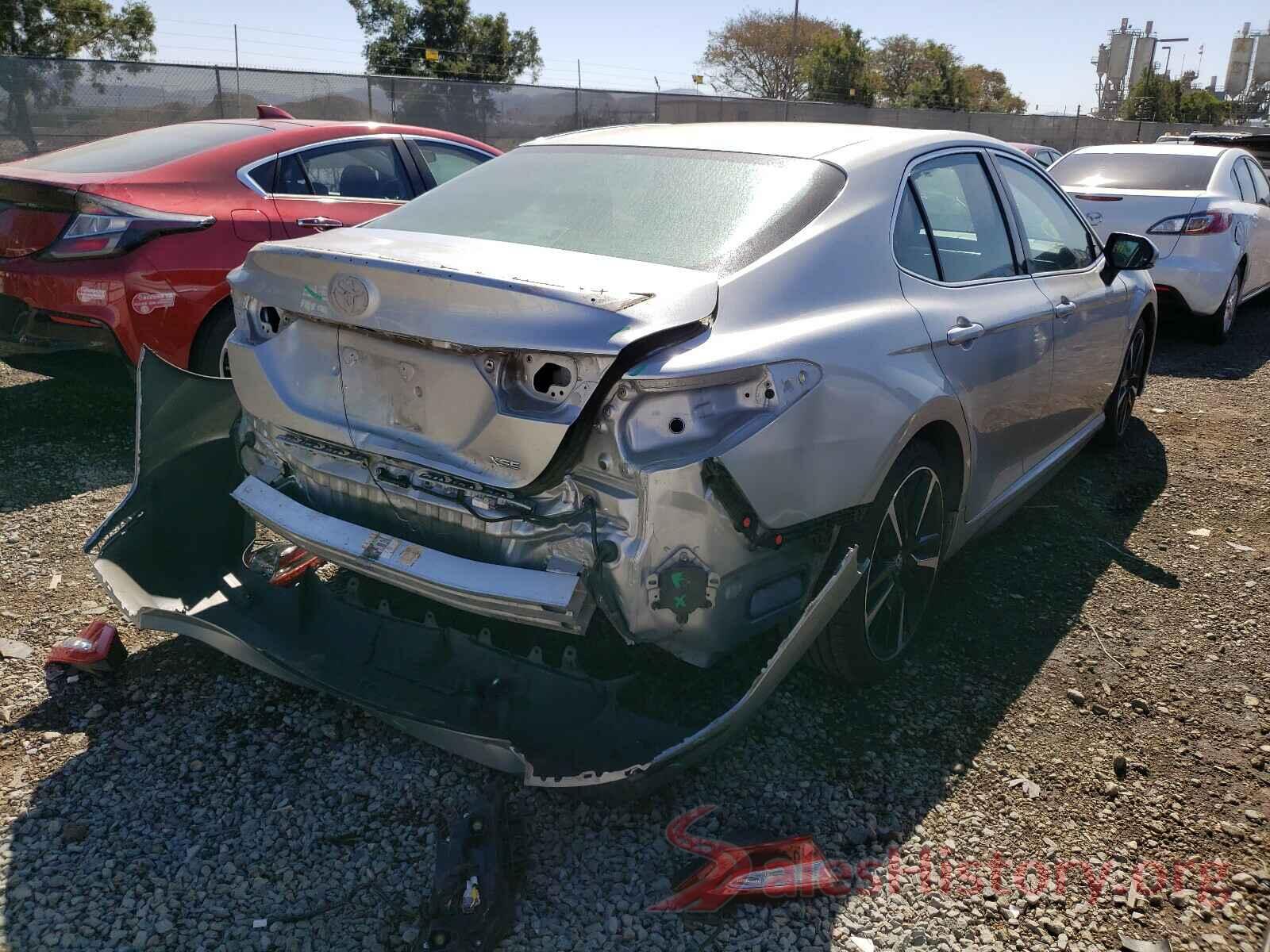 4T1B61HK4JU046553 2018 TOYOTA CAMRY