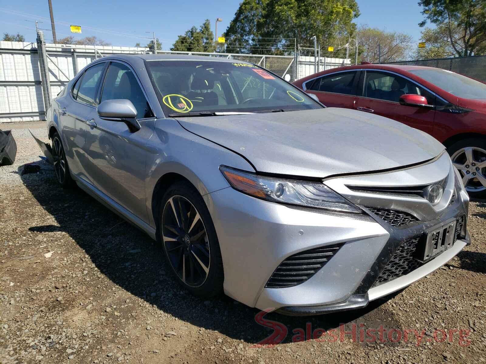 4T1B61HK4JU046553 2018 TOYOTA CAMRY