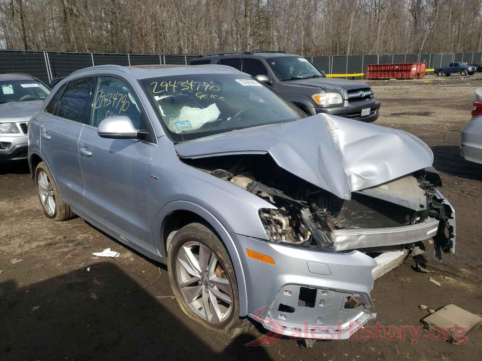 WA1JCCFS1JR010176 2018 AUDI Q3