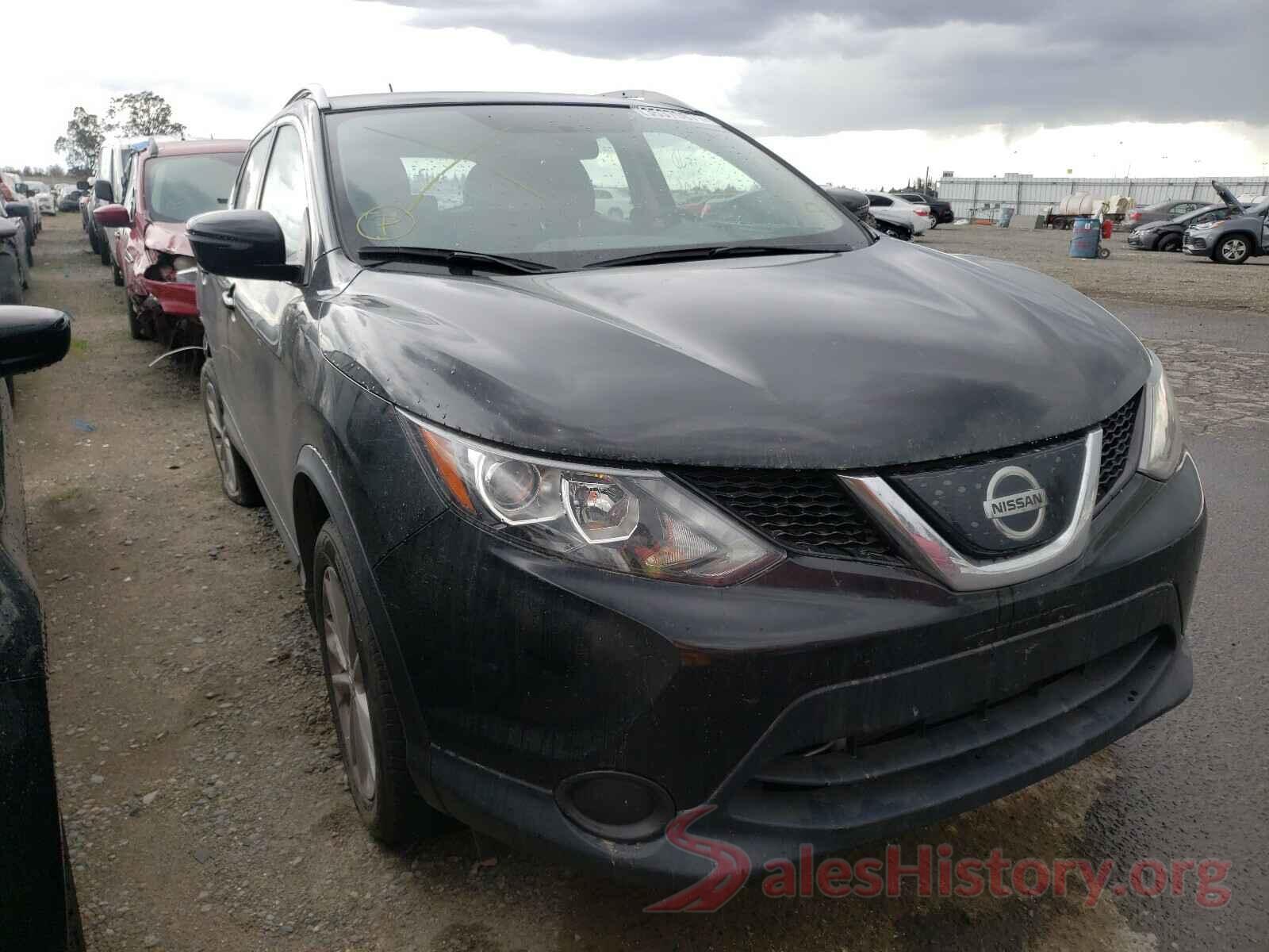 JN1BJ1CP3JW159956 2018 NISSAN ROGUE