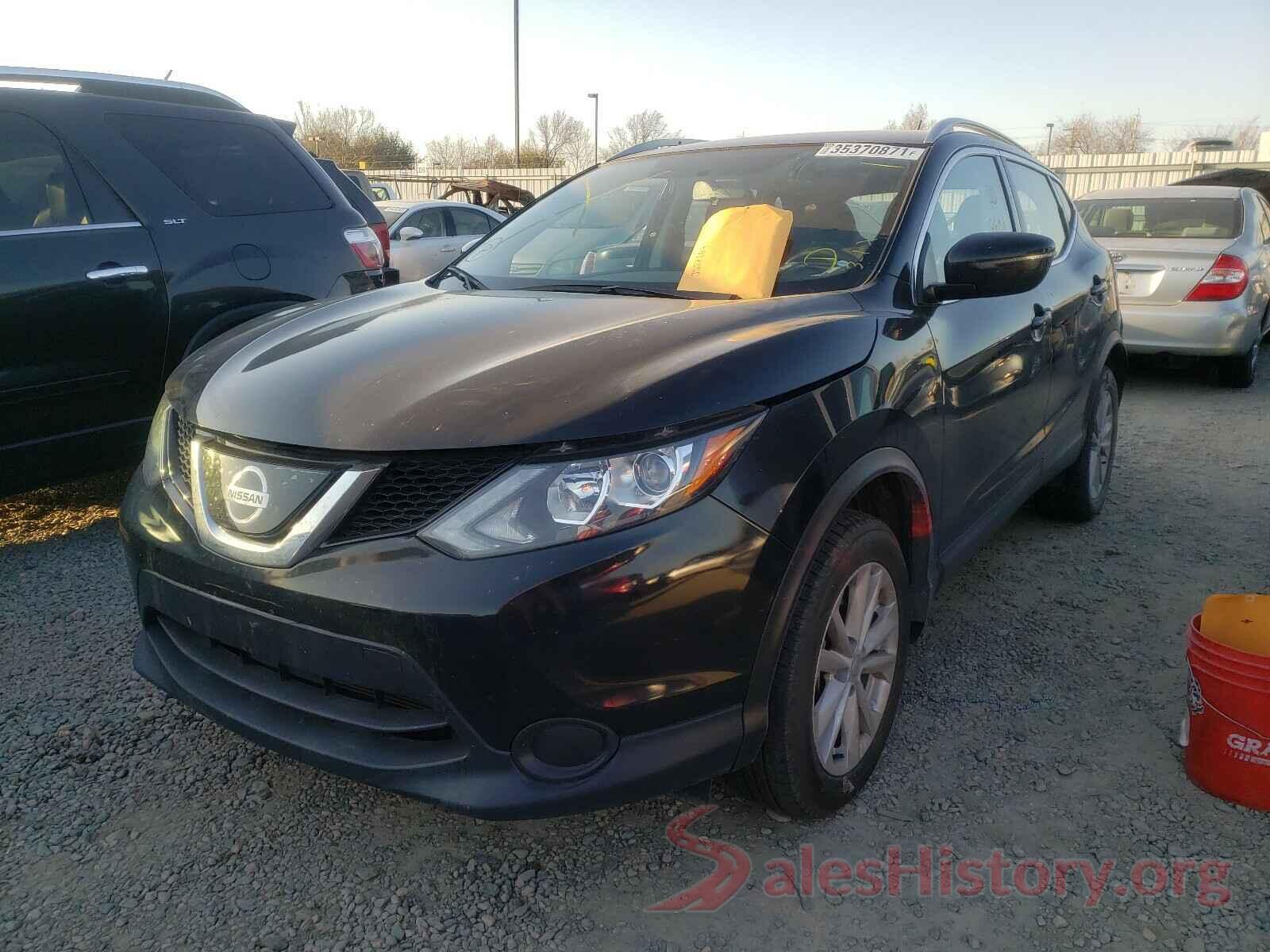 JN1BJ1CP3JW159956 2018 NISSAN ROGUE