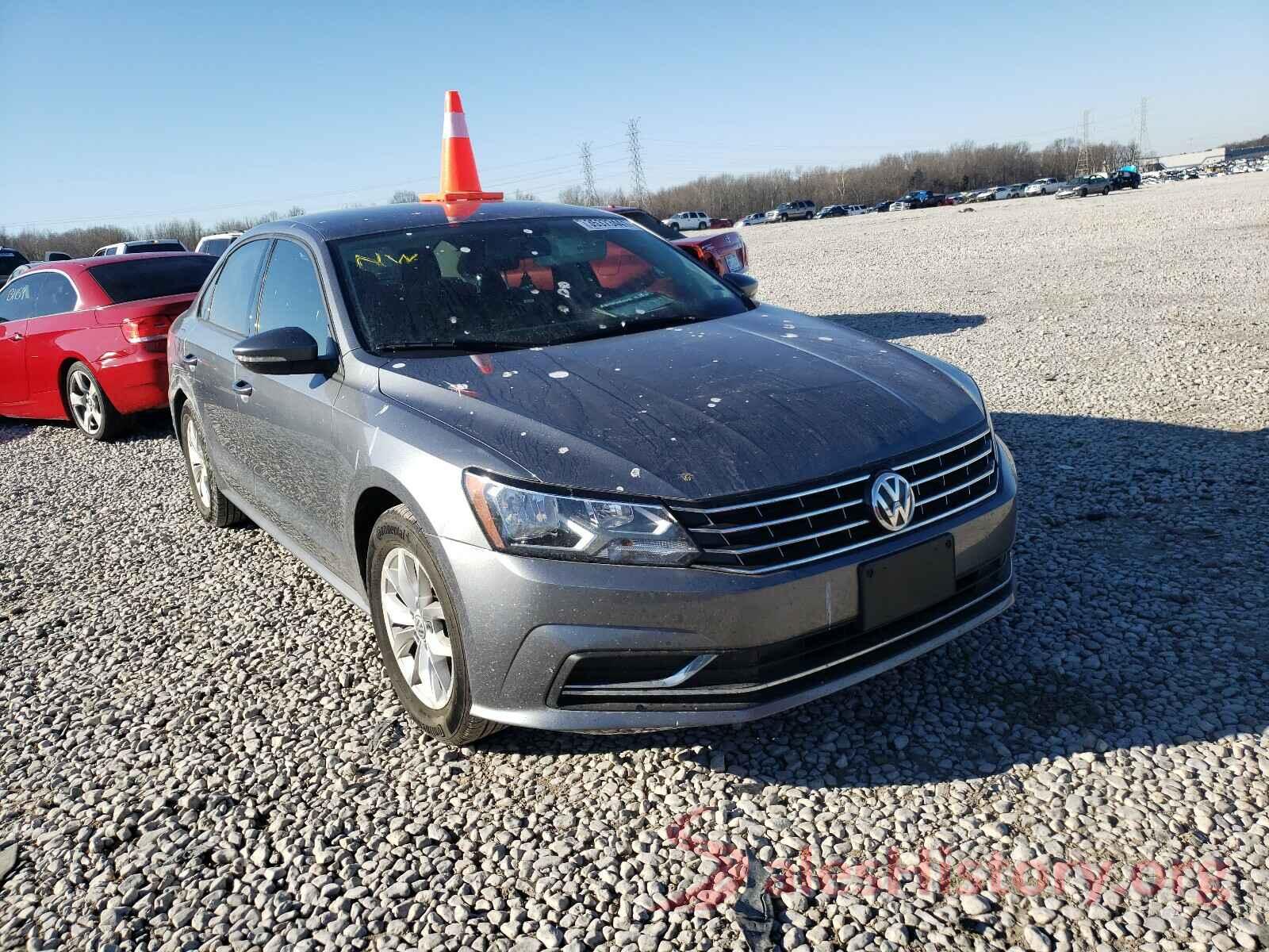 1VWAA7A34JC045295 2018 VOLKSWAGEN PASSAT