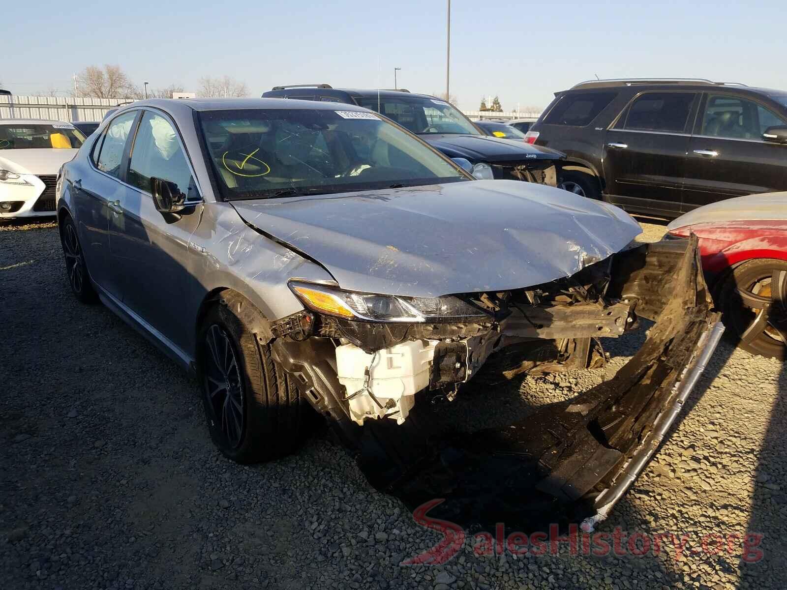 4T1B21HKXJU006151 2018 TOYOTA CAMRY