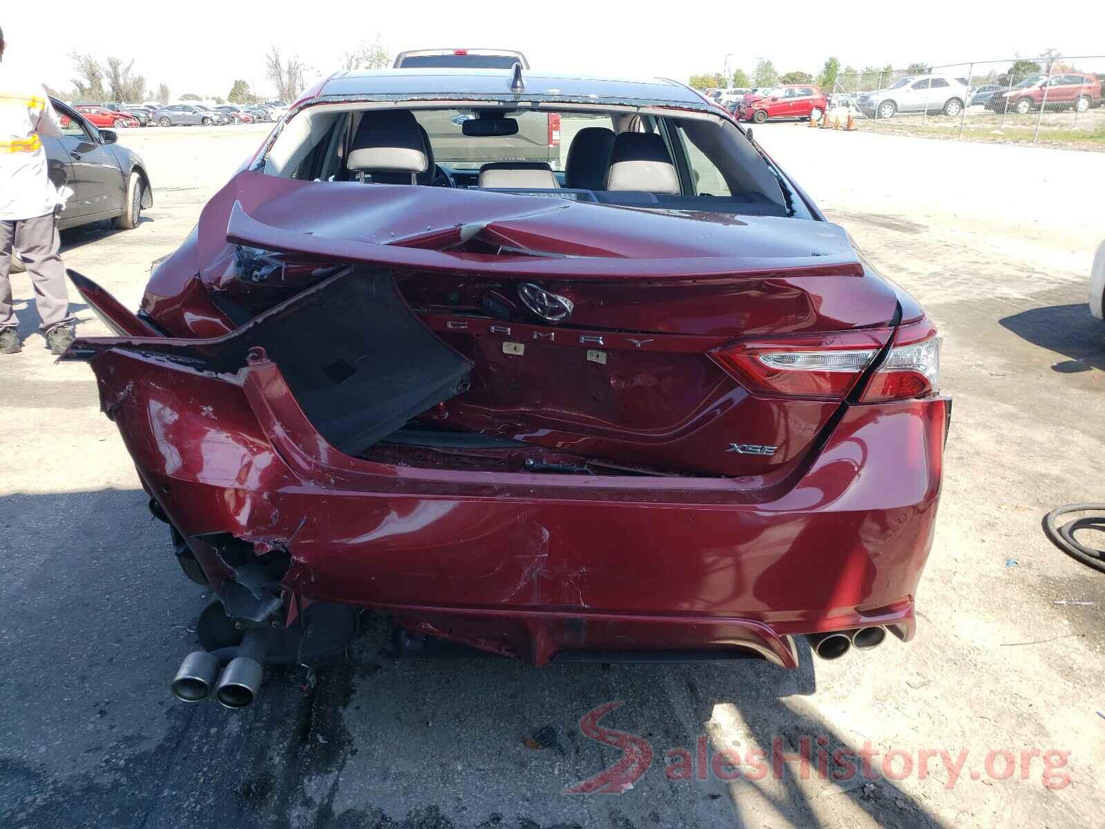 4T1BZ1HK0JU502183 2018 TOYOTA CAMRY