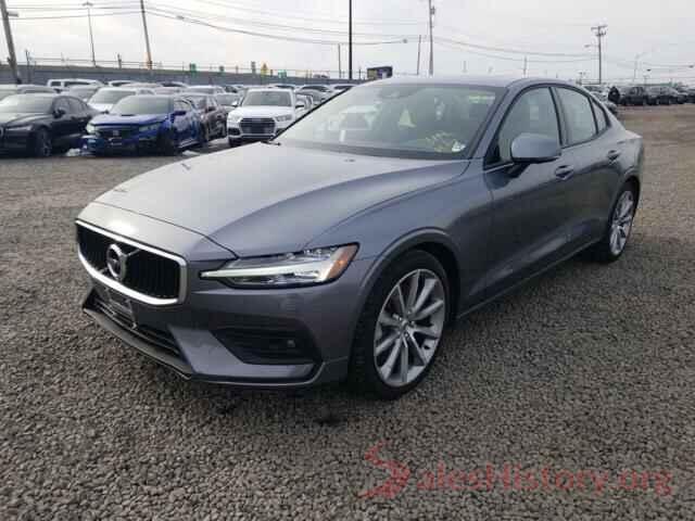 7JRA22TK8LG064520 2020 VOLVO S60