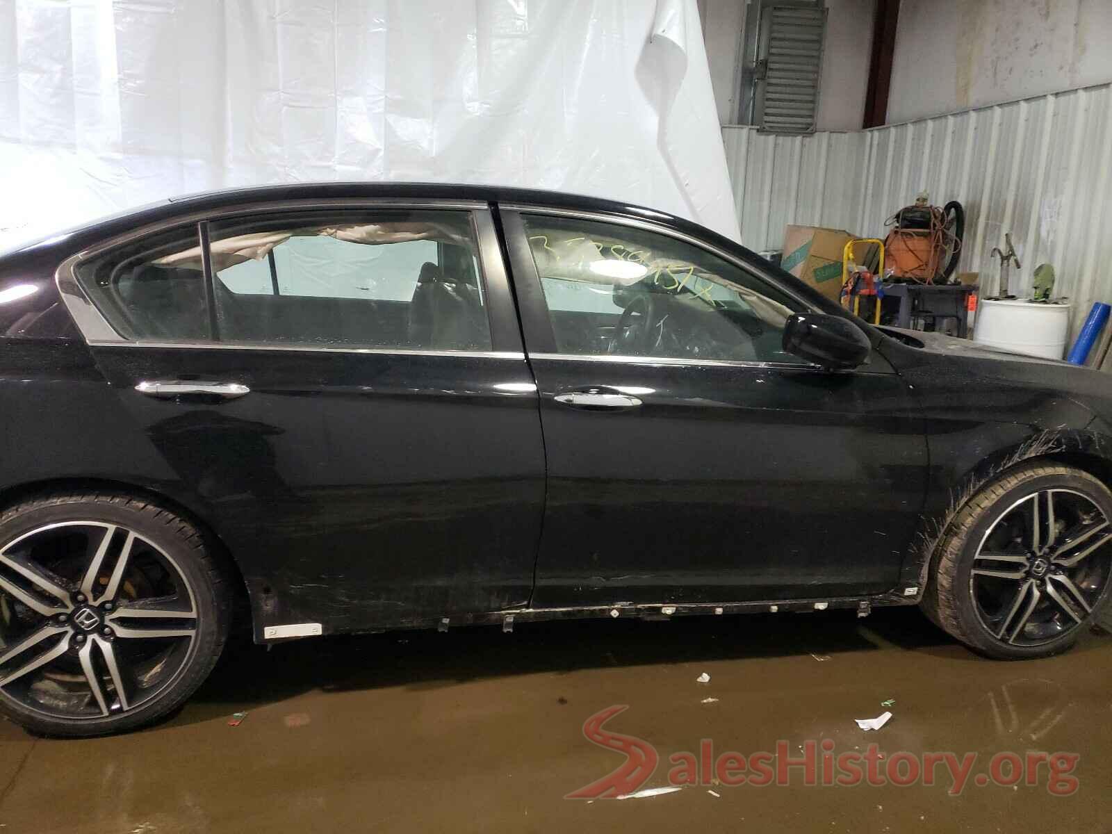 1HGCR2F16HA204646 2017 HONDA ACCORD