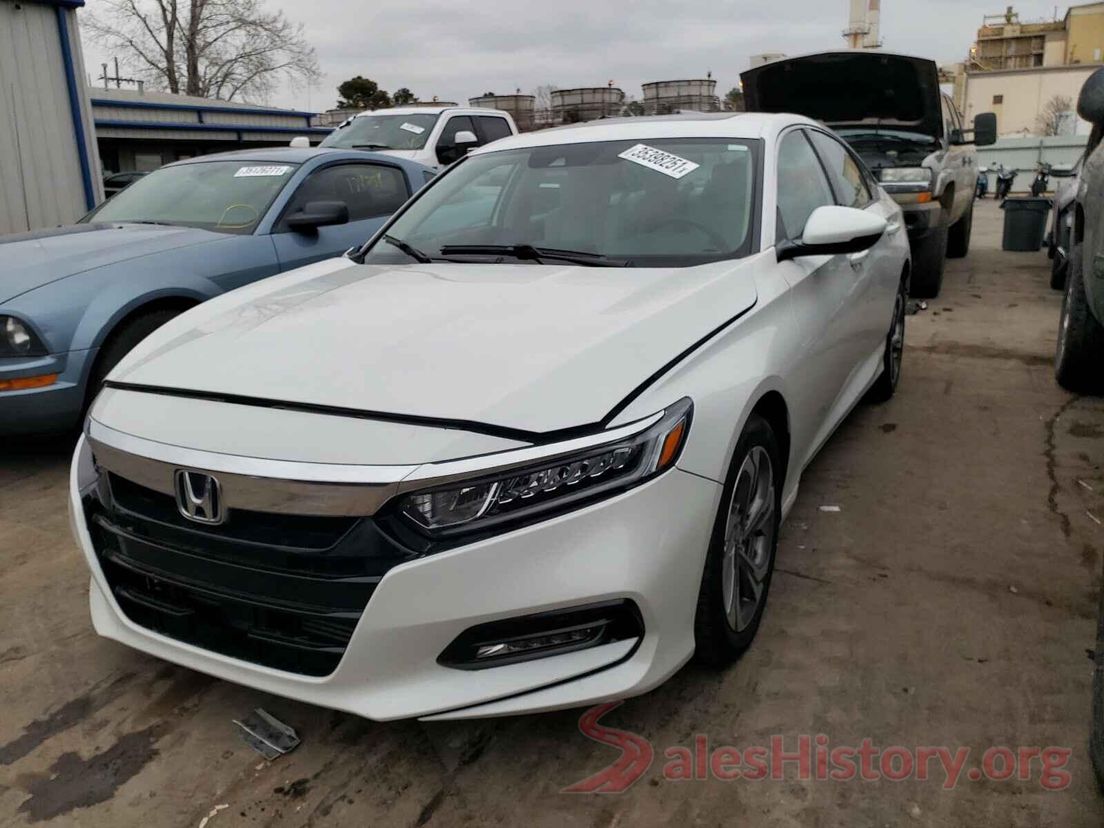 1HGCV1F57JA035364 2018 HONDA ACCORD