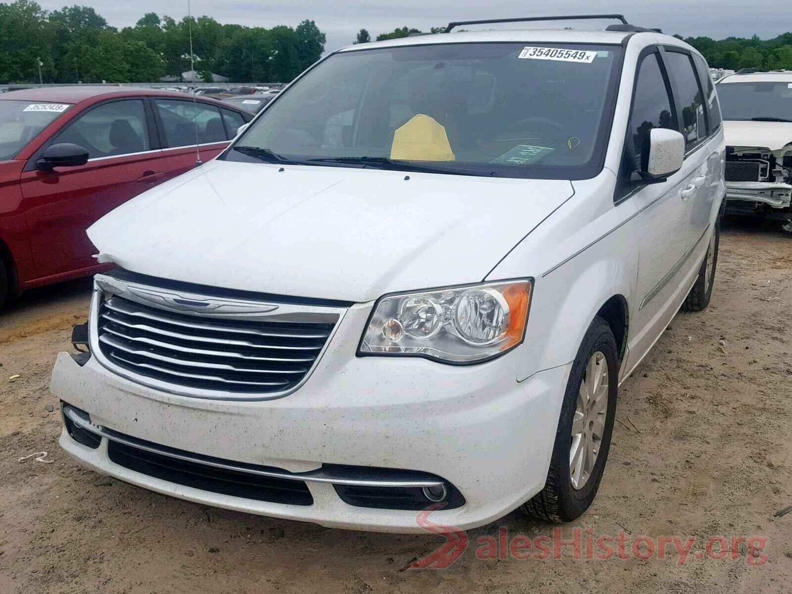 2C4RC1BG9DR815565 2013 CHRYSLER TOWN & COU