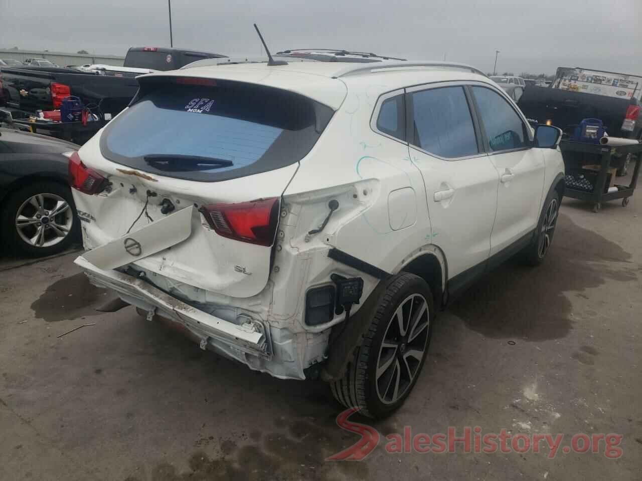 JN1BJ1CP3JW184842 2018 NISSAN ROGUE