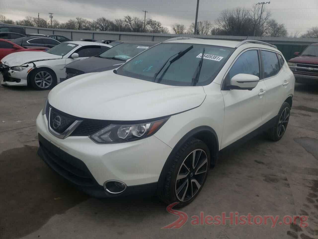 JN1BJ1CP3JW184842 2018 NISSAN ROGUE