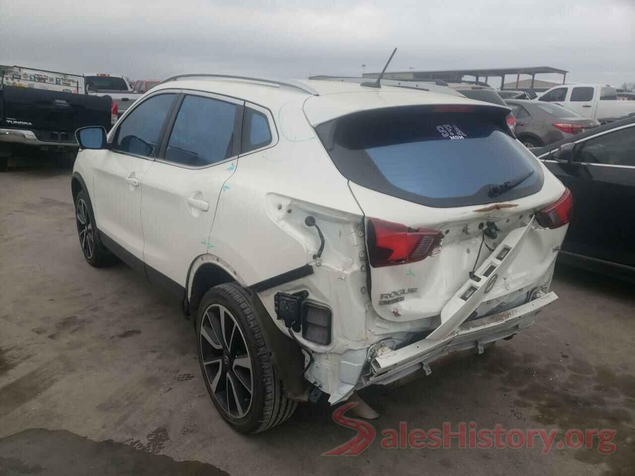 JN1BJ1CP3JW184842 2018 NISSAN ROGUE