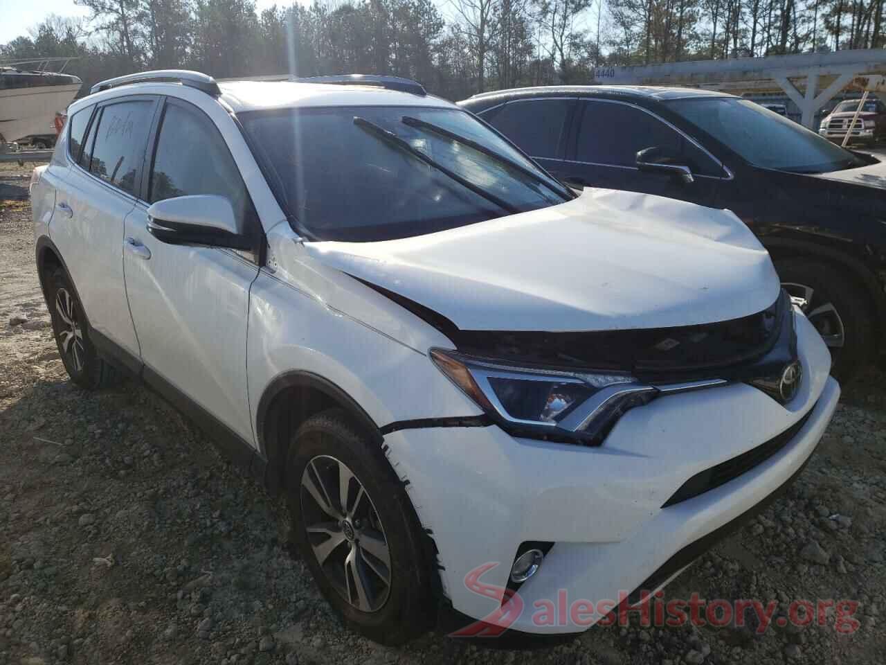 JTMWFREV1JJ733090 2018 TOYOTA RAV4