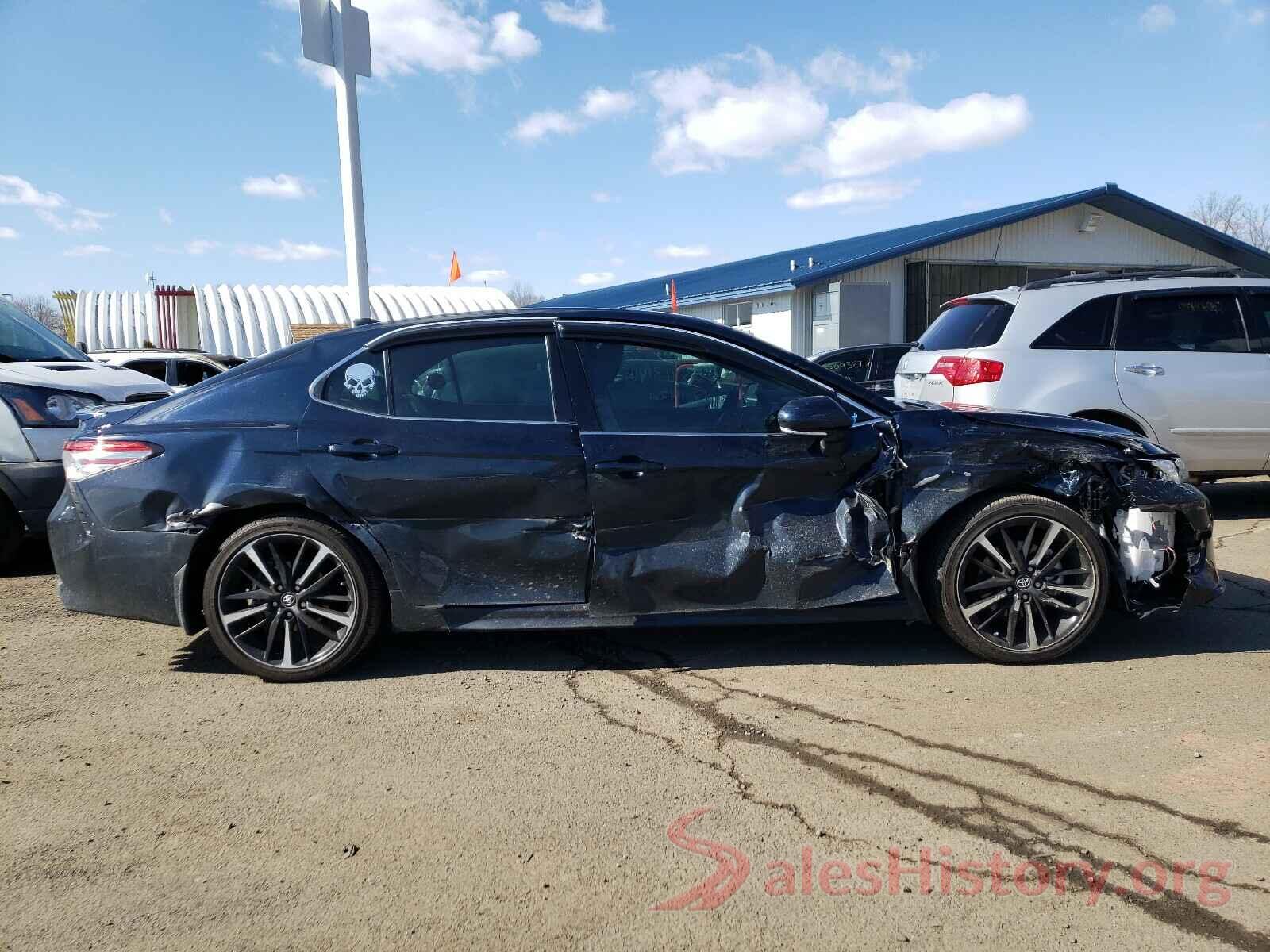 4T1B61HK6KU824899 2019 TOYOTA CAMRY