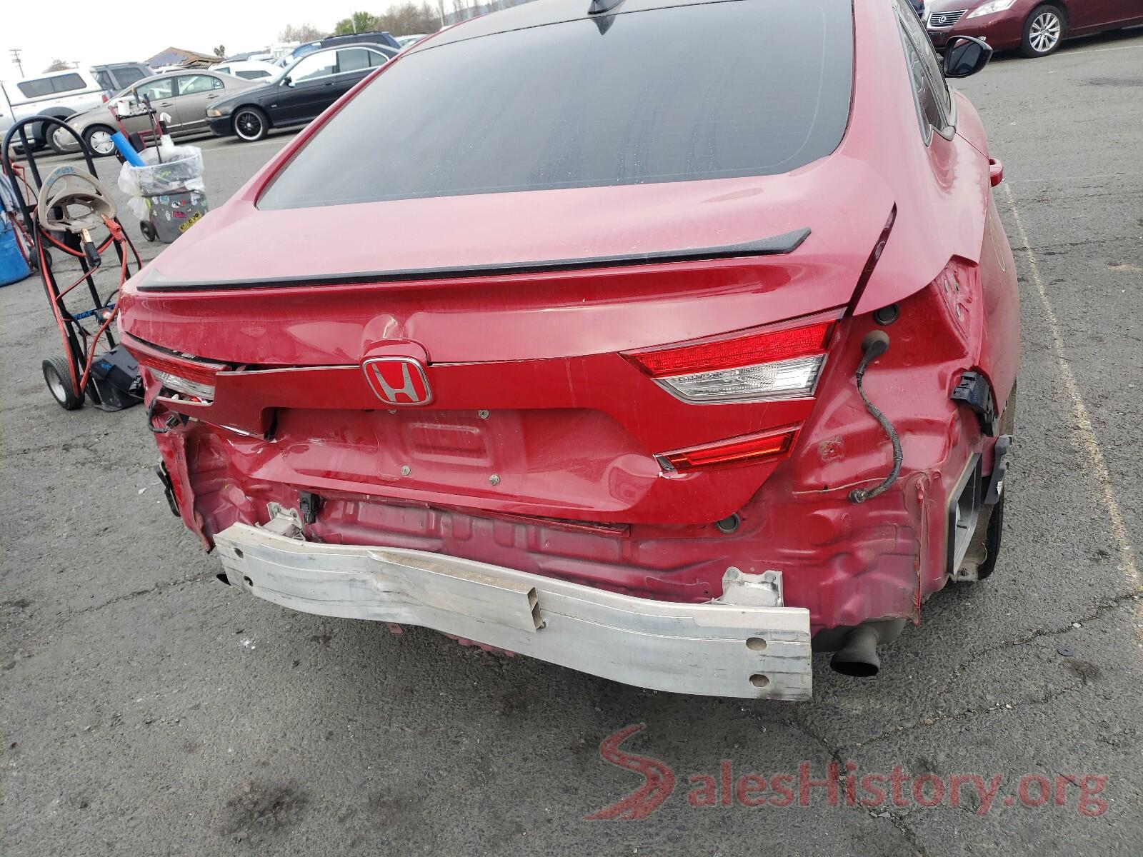 1HGCV1E30KA081068 2019 HONDA ACCORD