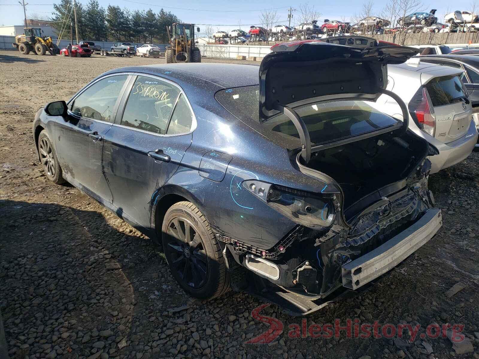 JTNB11HK9J3039702 2018 TOYOTA CAMRY