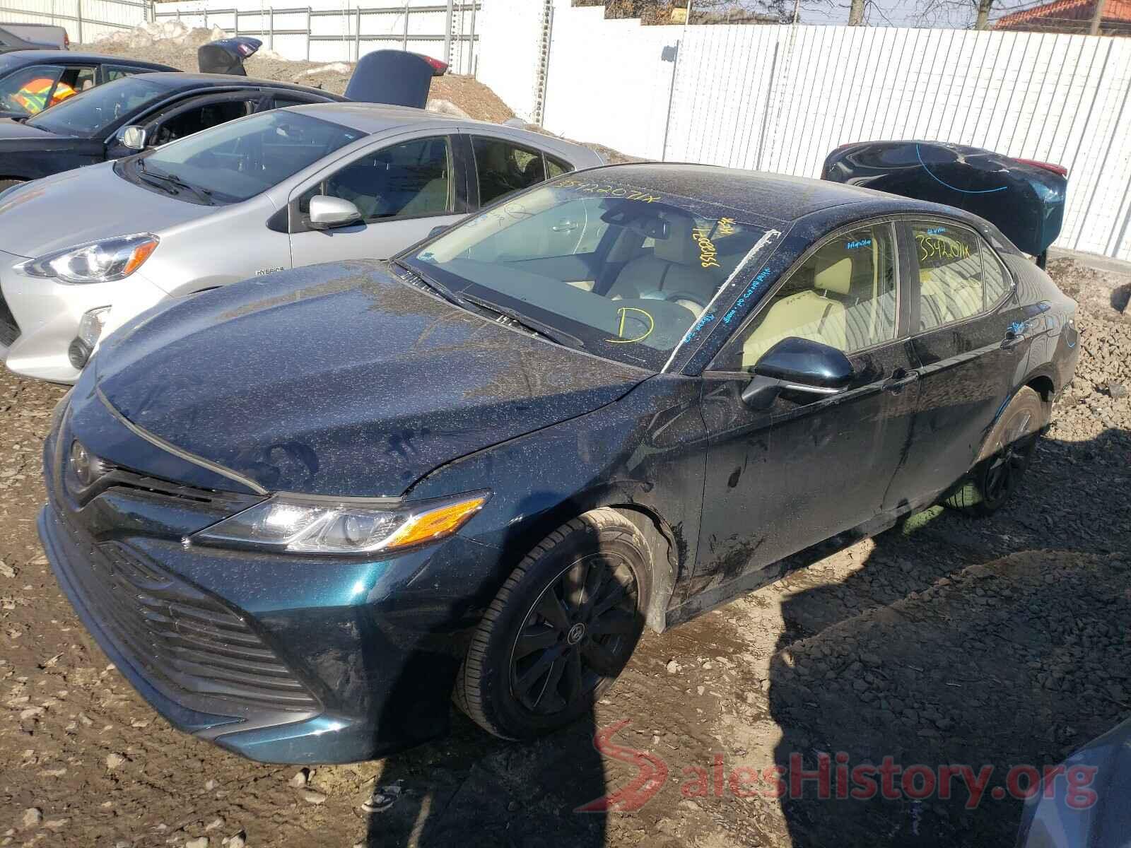 JTNB11HK9J3039702 2018 TOYOTA CAMRY