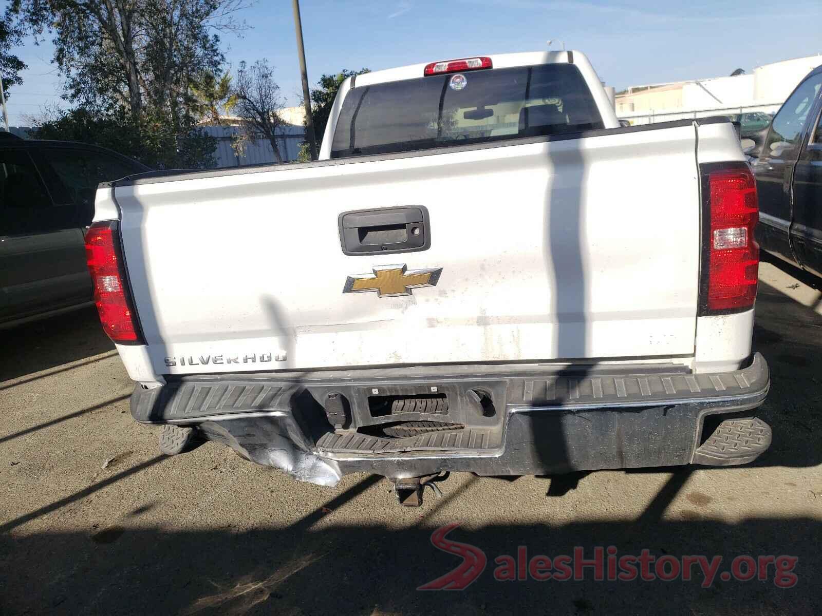 1GCVKREH1JZ289583 2018 CHEVROLET SILVERADO