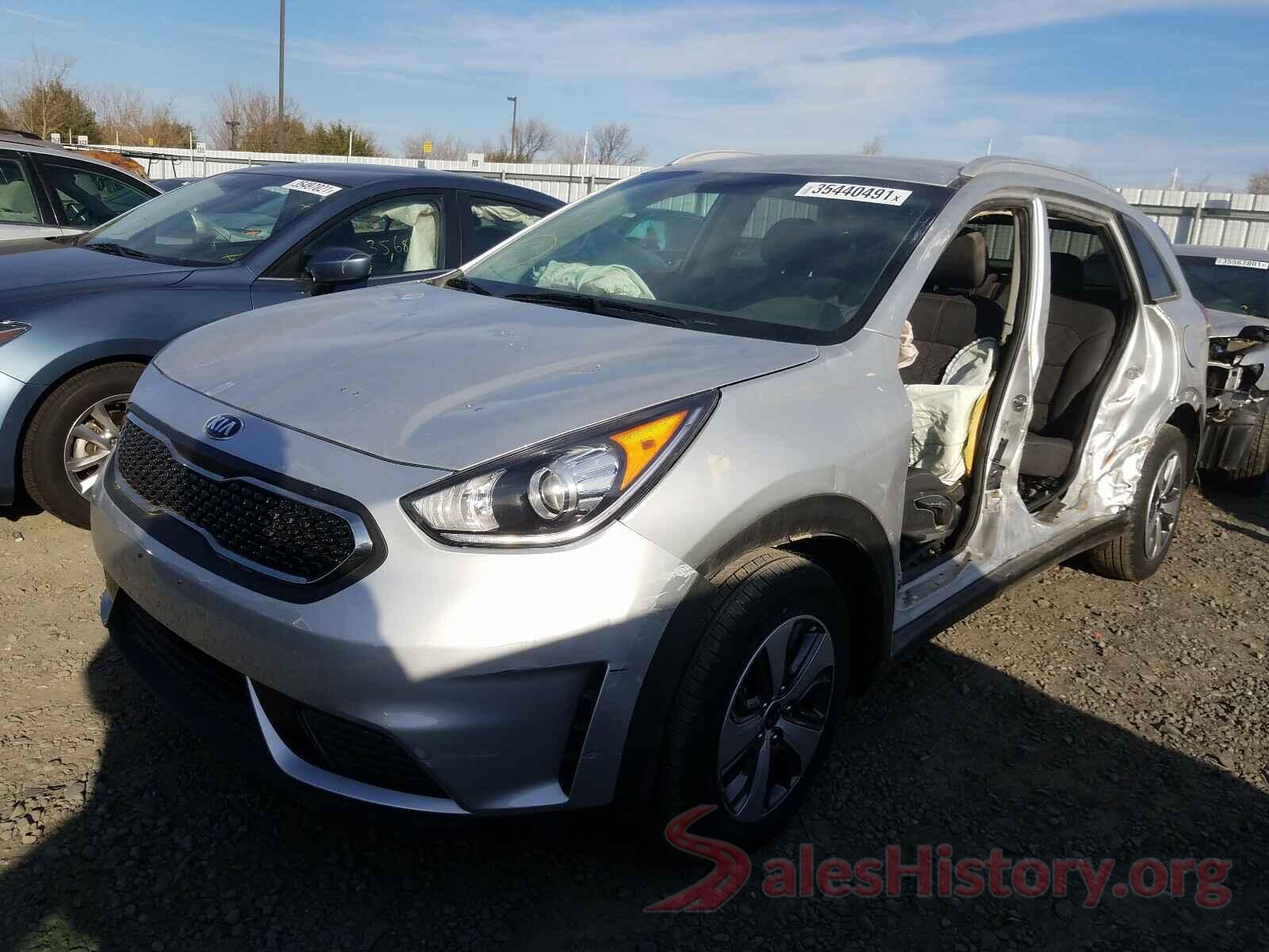 KNDCB3LC3K5240812 2019 KIA NIRO