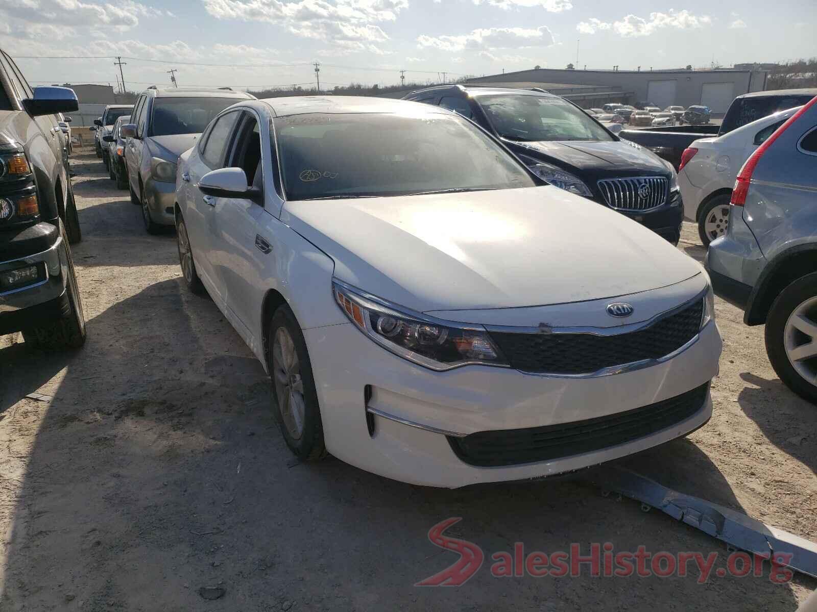 5XXGT4L32JG268860 2018 KIA OPTIMA