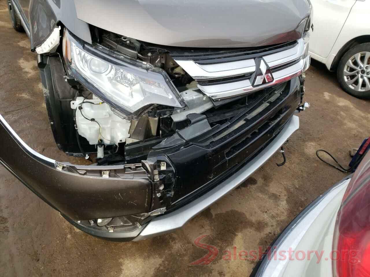 JA4AD3A35JZ061046 2018 MITSUBISHI OUTLANDER