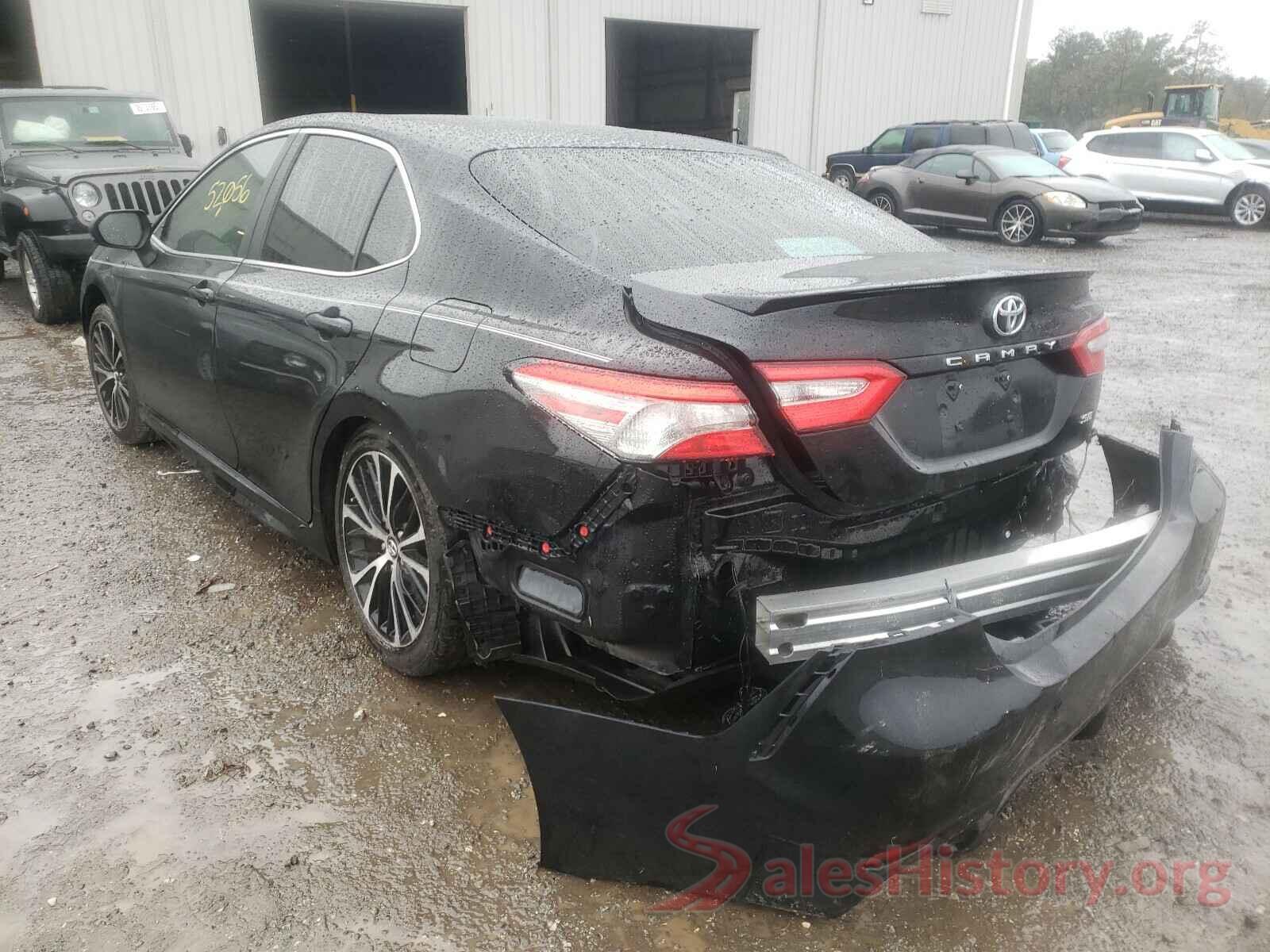 4T1B11HK4JU663319 2018 TOYOTA CAMRY