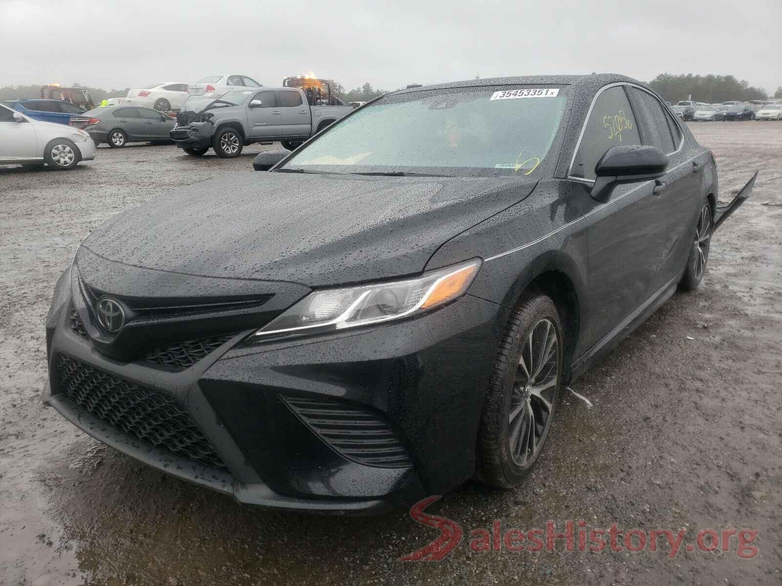 4T1B11HK4JU663319 2018 TOYOTA CAMRY