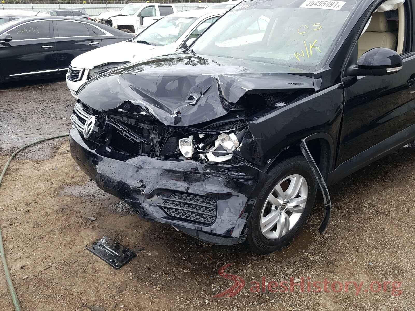 WVGAV7AX7HK027315 2017 VOLKSWAGEN TIGUAN