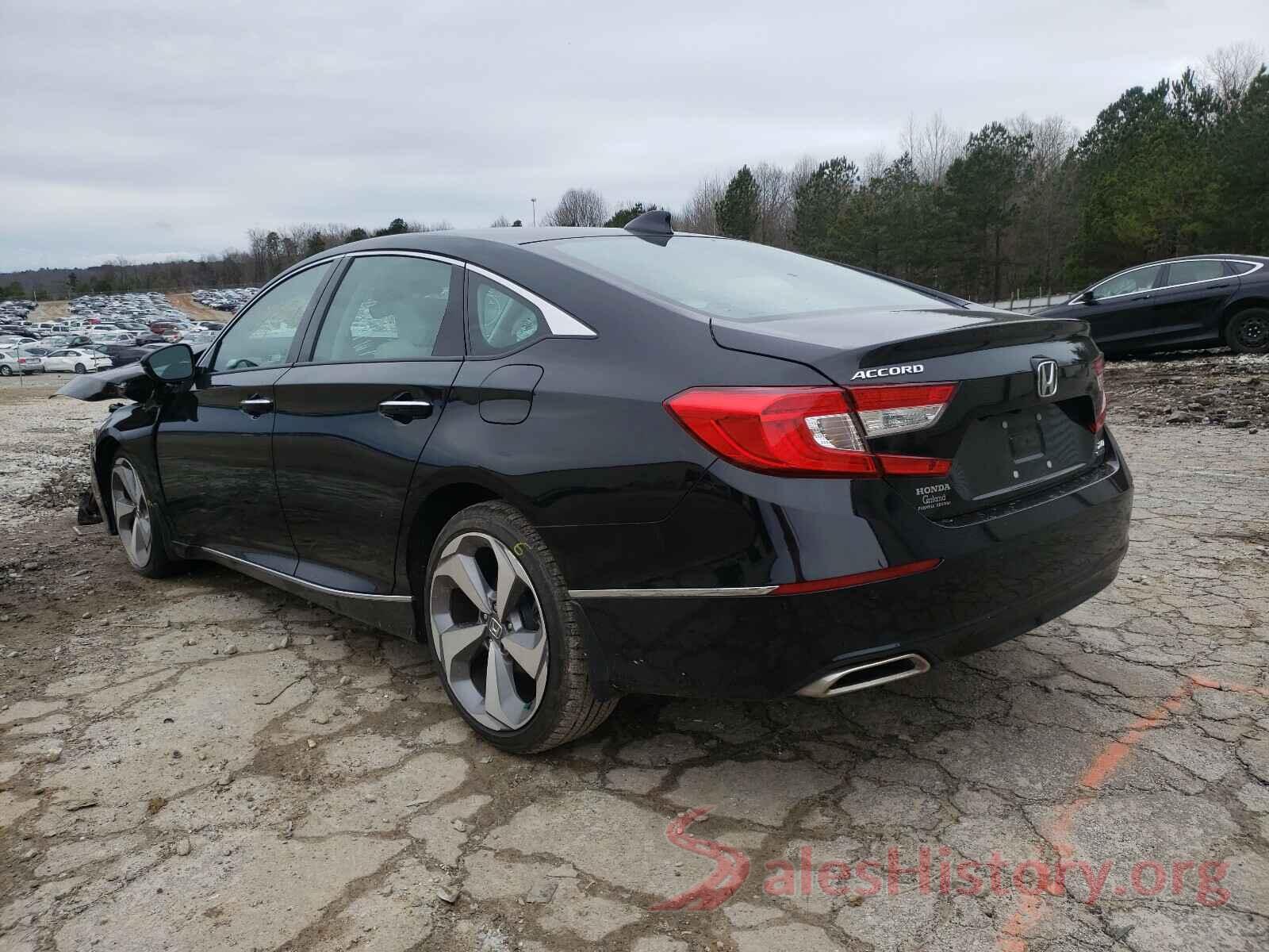 1HGCV2F92JA053067 2018 HONDA ACCORD