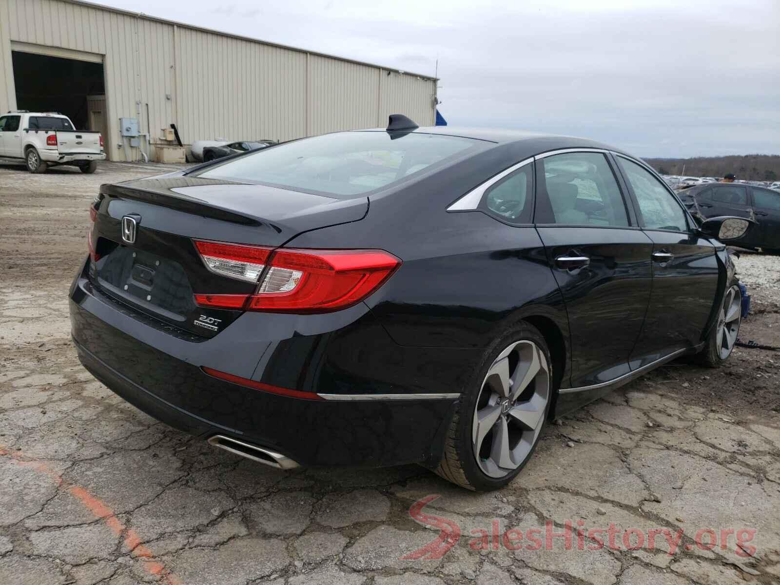 1HGCV2F92JA053067 2018 HONDA ACCORD