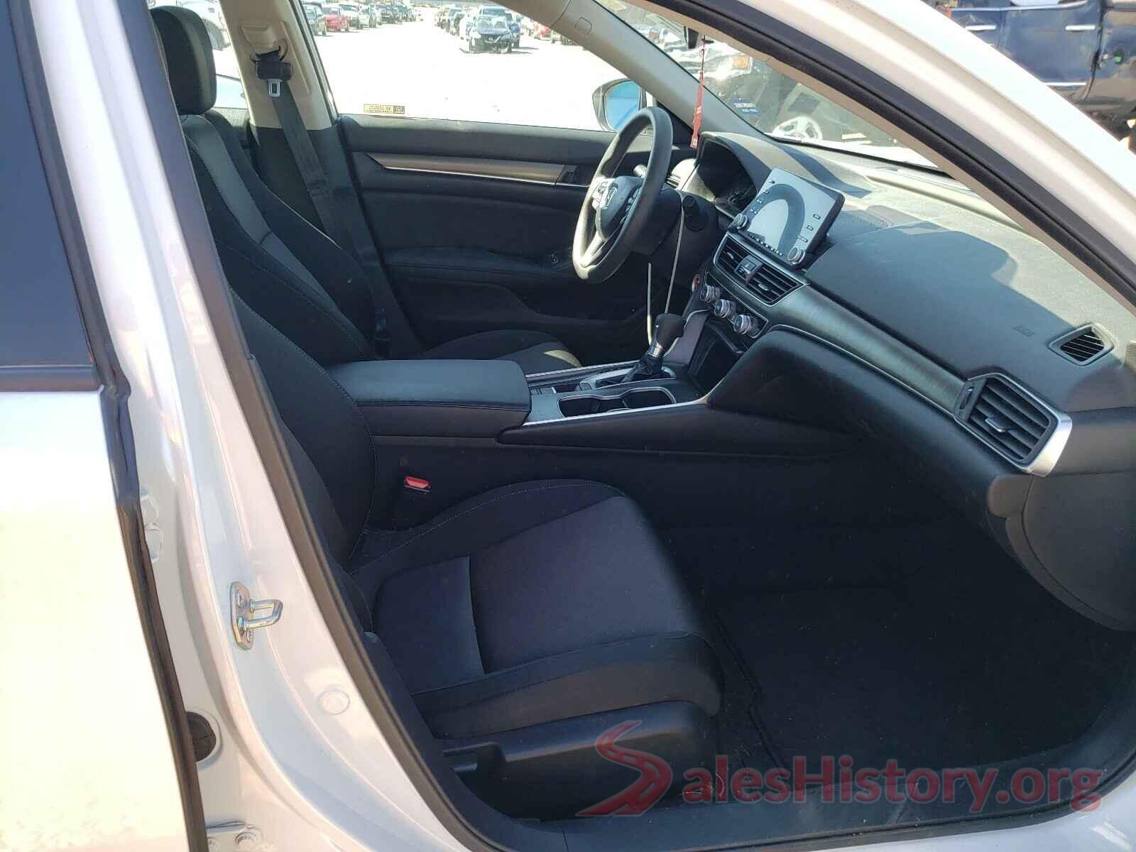 1HGCV1F13JA220718 2018 HONDA ACCORD