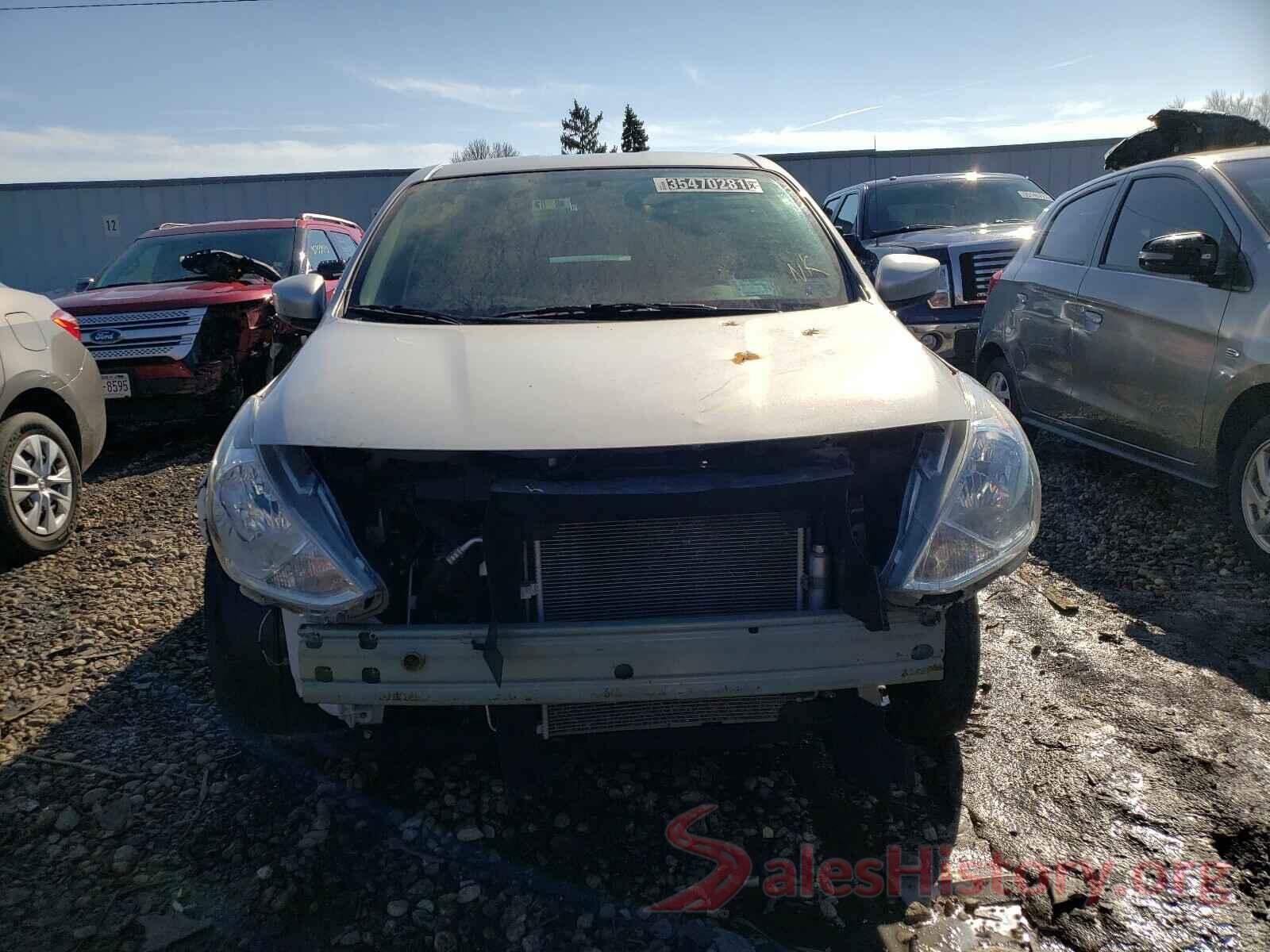 3N1CN7AP2KL865368 2019 NISSAN VERSA